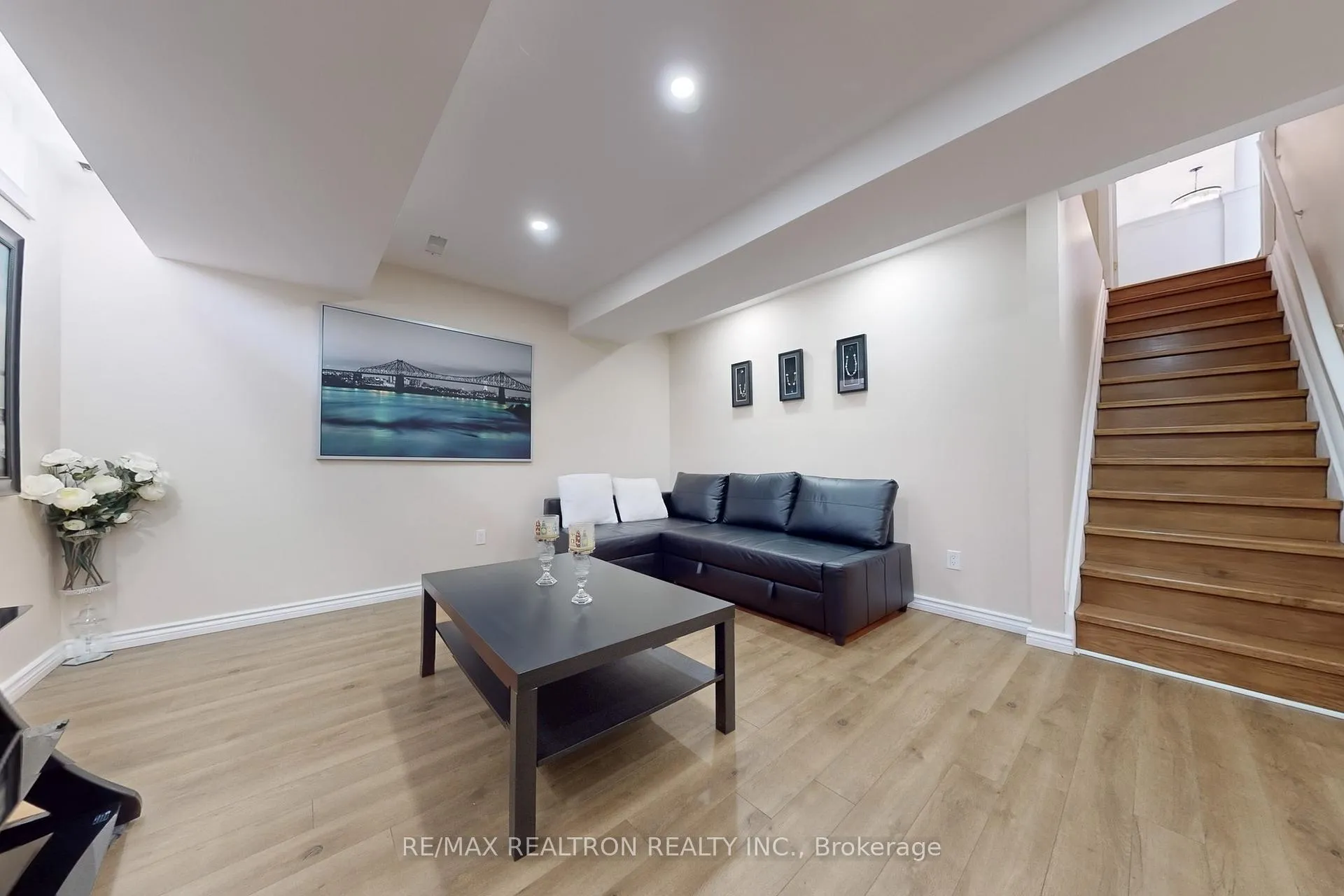Photo 29 of 21 Angelico Avenue, Vaughan, Vellore Village — HOMEH