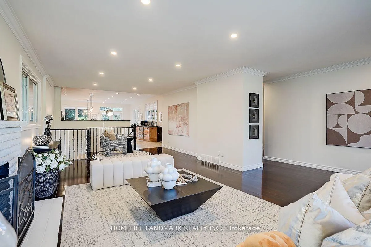 Photo 9 of 12 Paramount Road, Markham, Old Markham Village — HOMEH