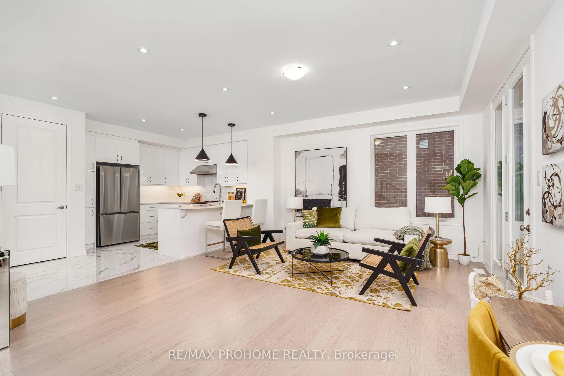 Photo 7 of 36 Azure Drive, Markham, Victoria Square — HOMEH