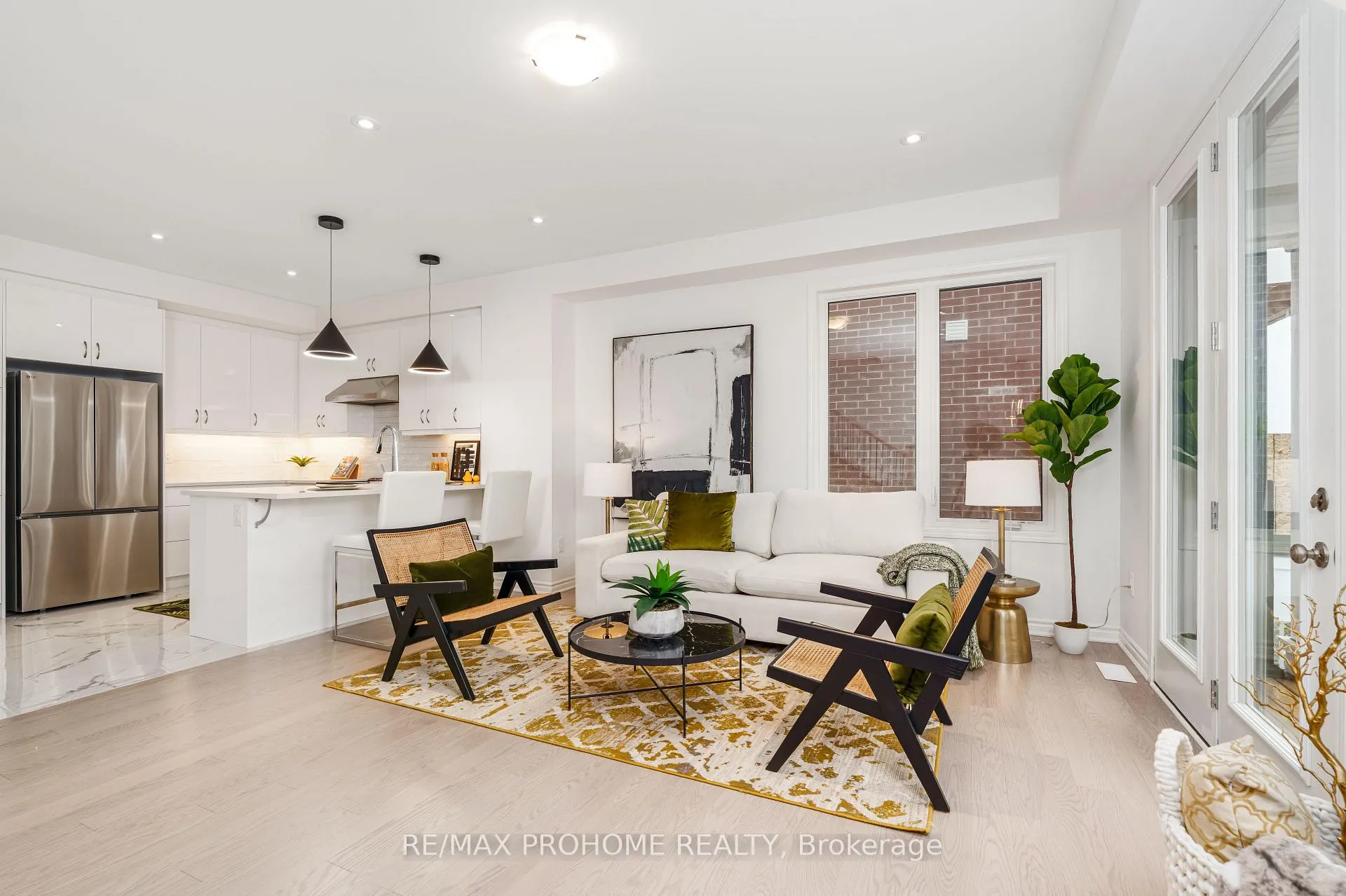 Photo 12 of 36 Azure Drive, Markham, Victoria Square — HOMEH