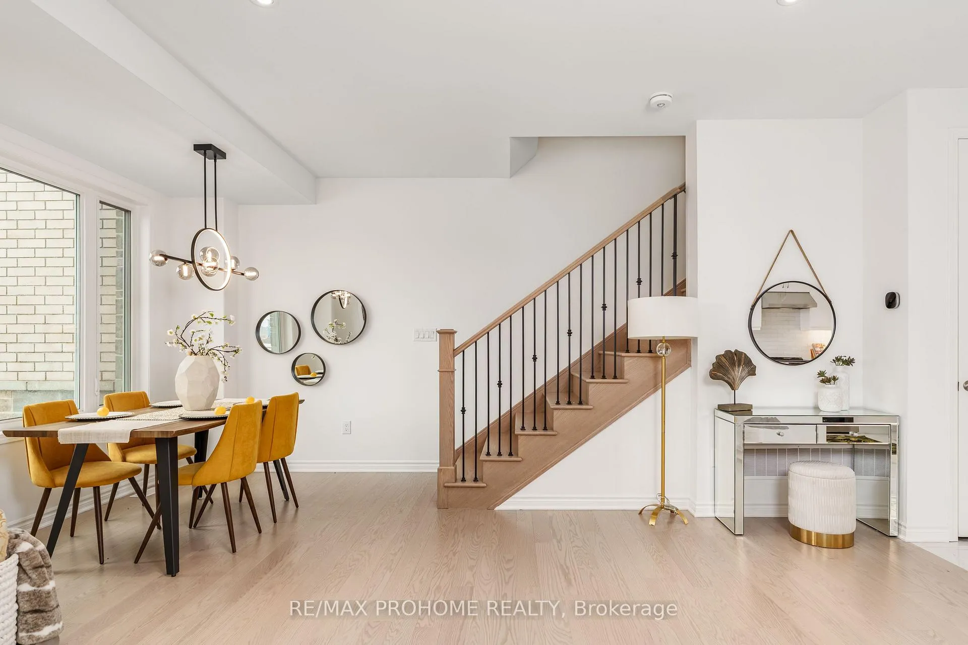 Photo 14 of 36 Azure Drive, Markham, Victoria Square — HOMEH