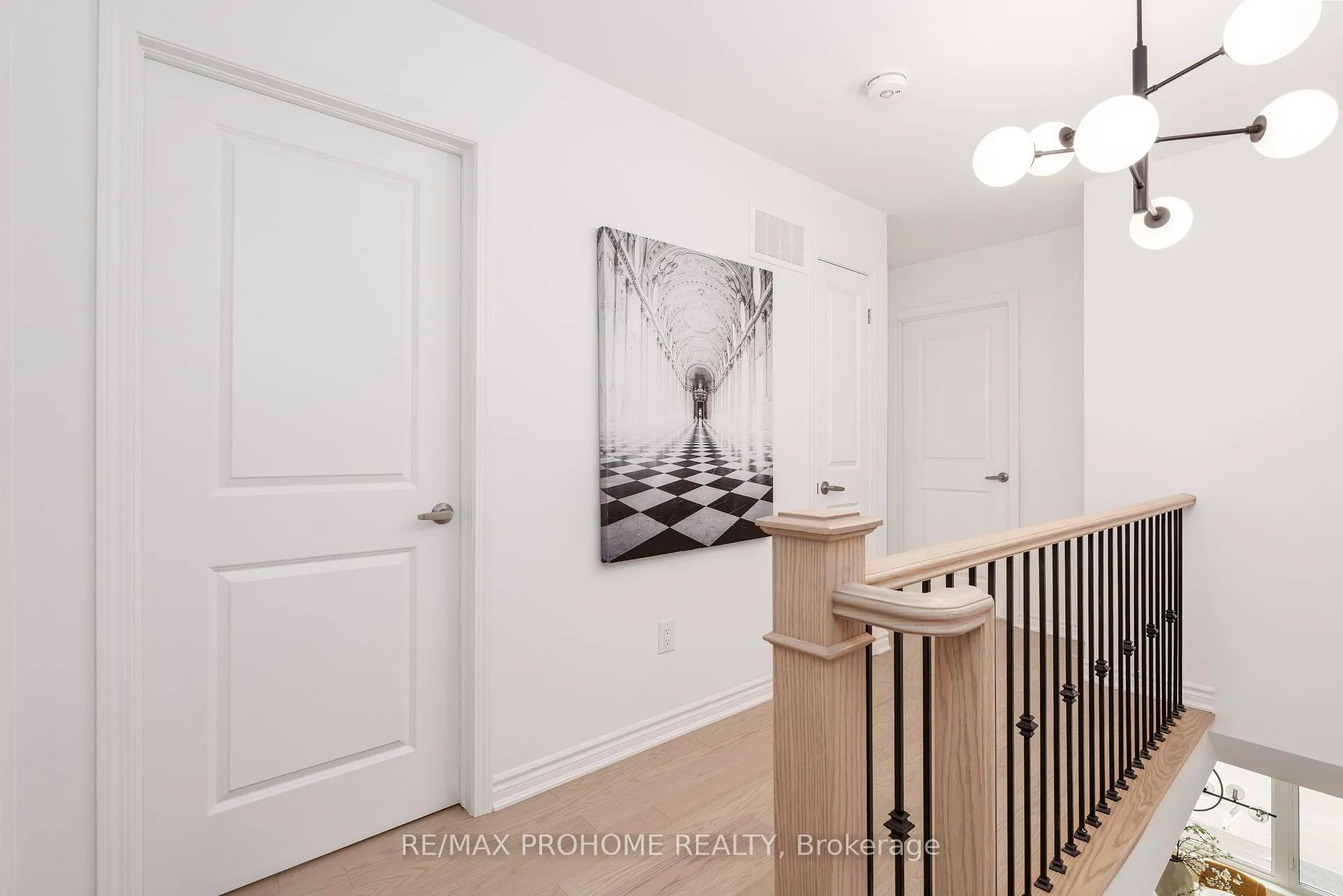 Photo 18 of 36 Azure Drive, Markham, Victoria Square — HOMEH