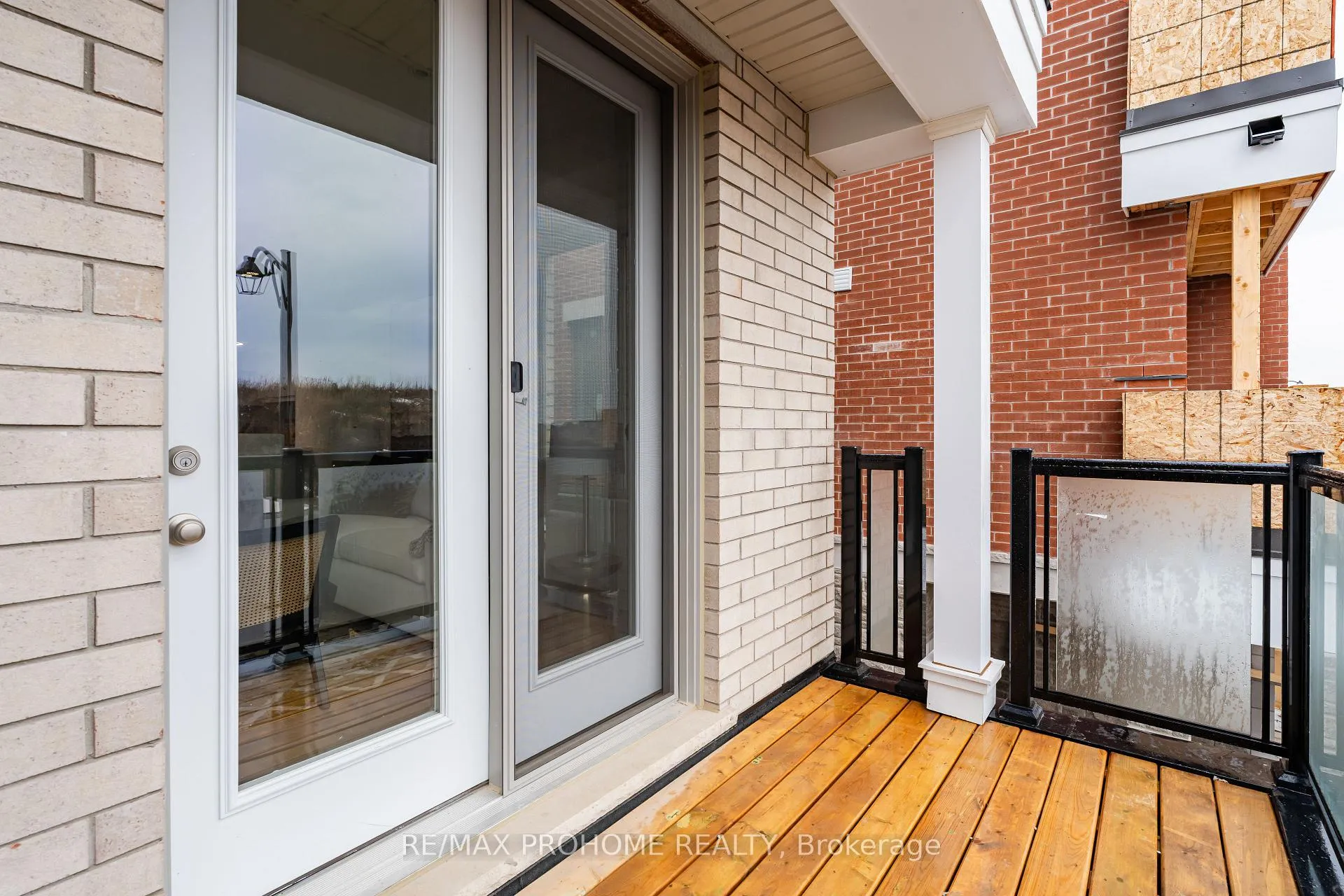 Photo 28 of 36 Azure Drive, Markham, Victoria Square — HOMEH