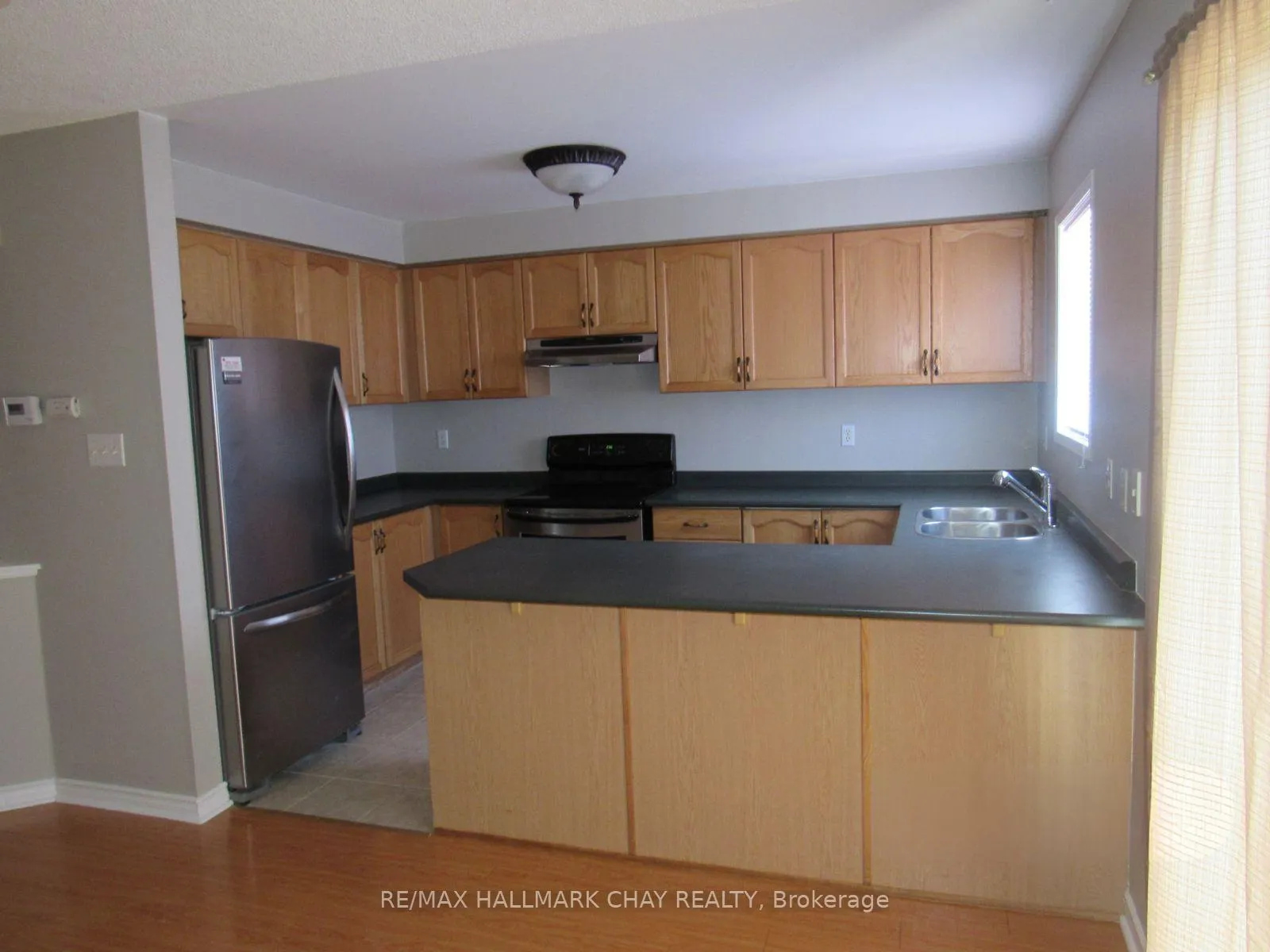 Photo 6 of 145 Leslie Avenue, Barrie, Holly — HOMEH