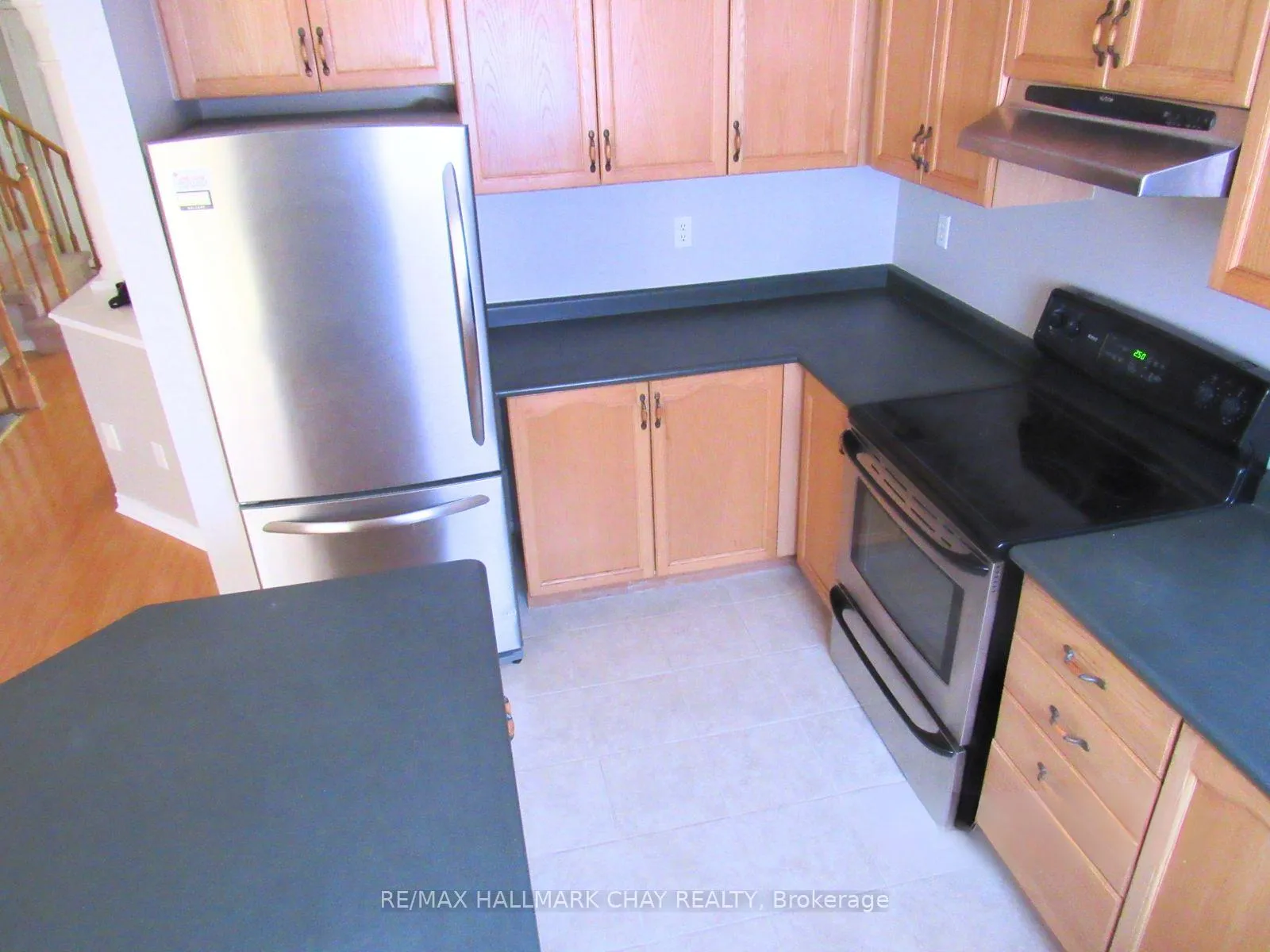 Photo 7 of 145 Leslie Avenue, Barrie, Holly — HOMEH