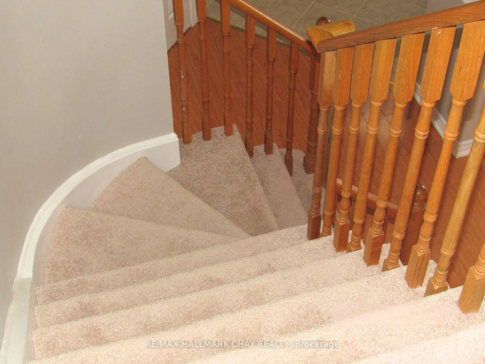 Photo 10 of 145 Leslie Avenue, Barrie, Holly — HOMEH