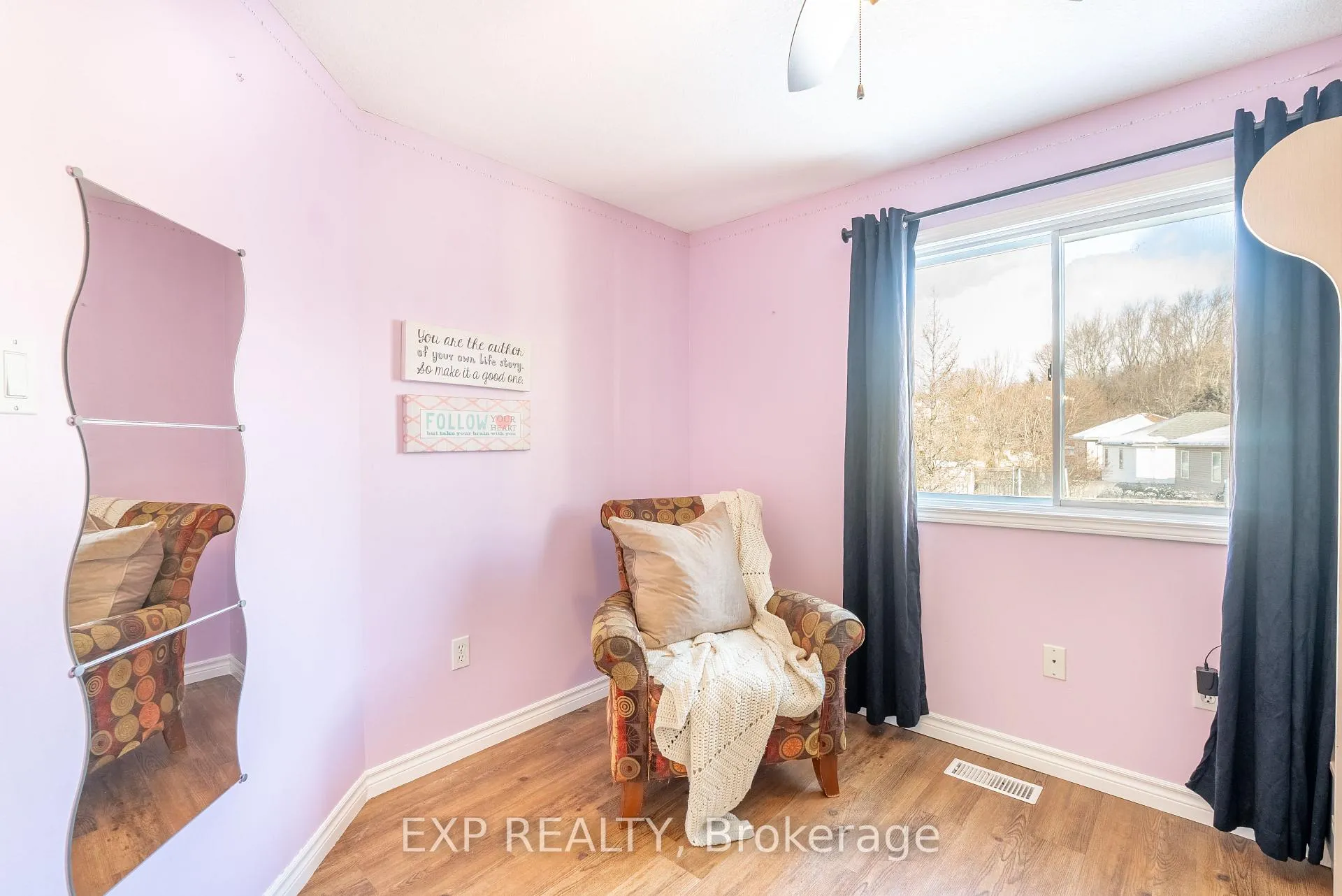 Photo 27 of 26 Gregg Court, Kitchener — HOMEH