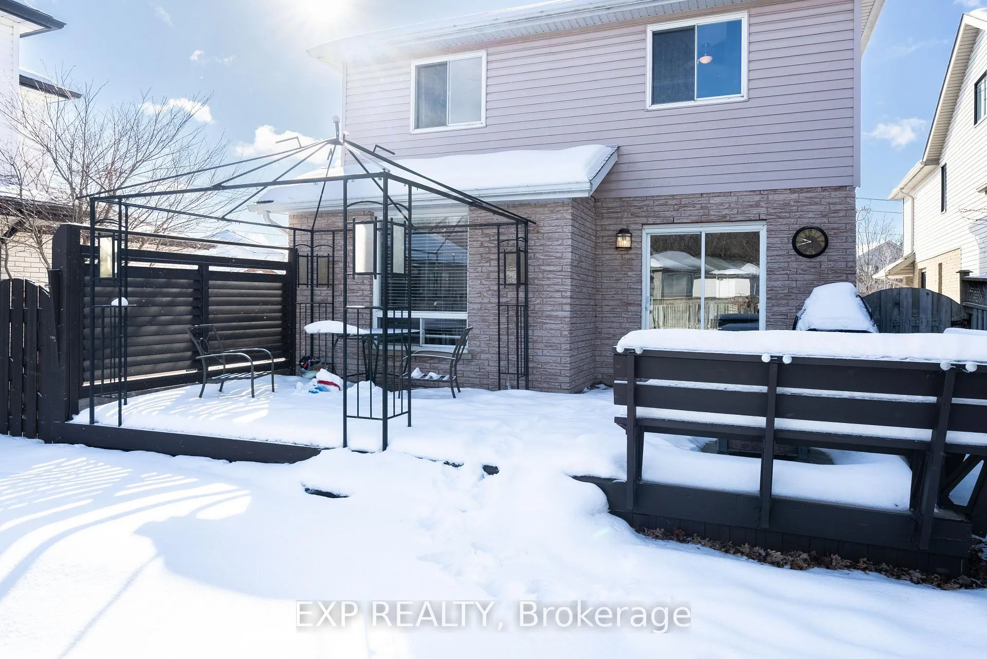 Photo 35 of 26 Gregg Court, Kitchener — HOMEH
