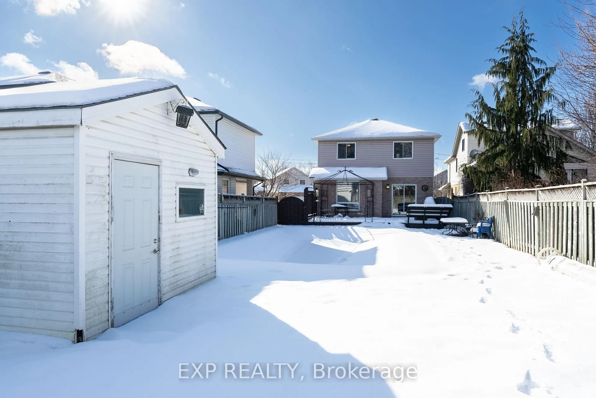 Photo 36 of 26 Gregg Court, Kitchener — HOMEH