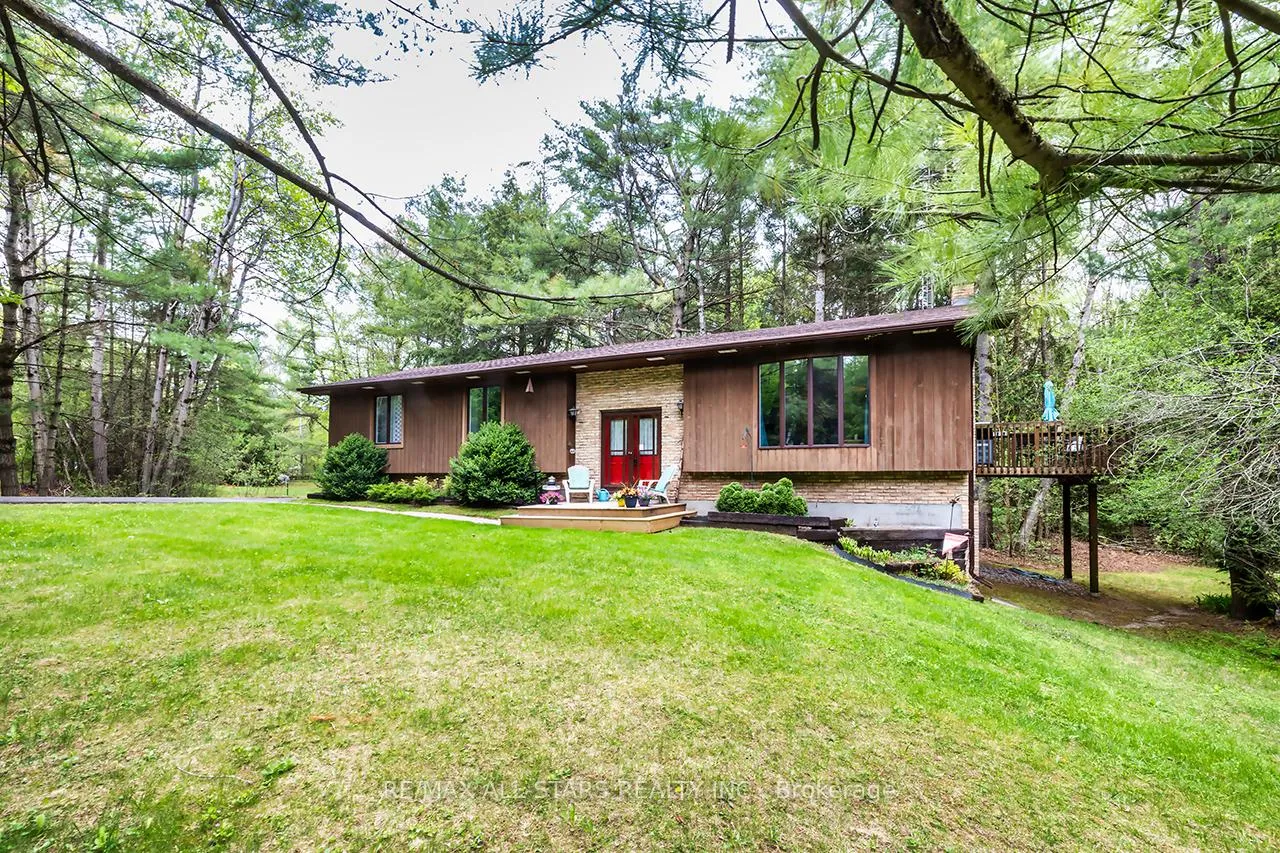 Front of 40 The Pines Lane