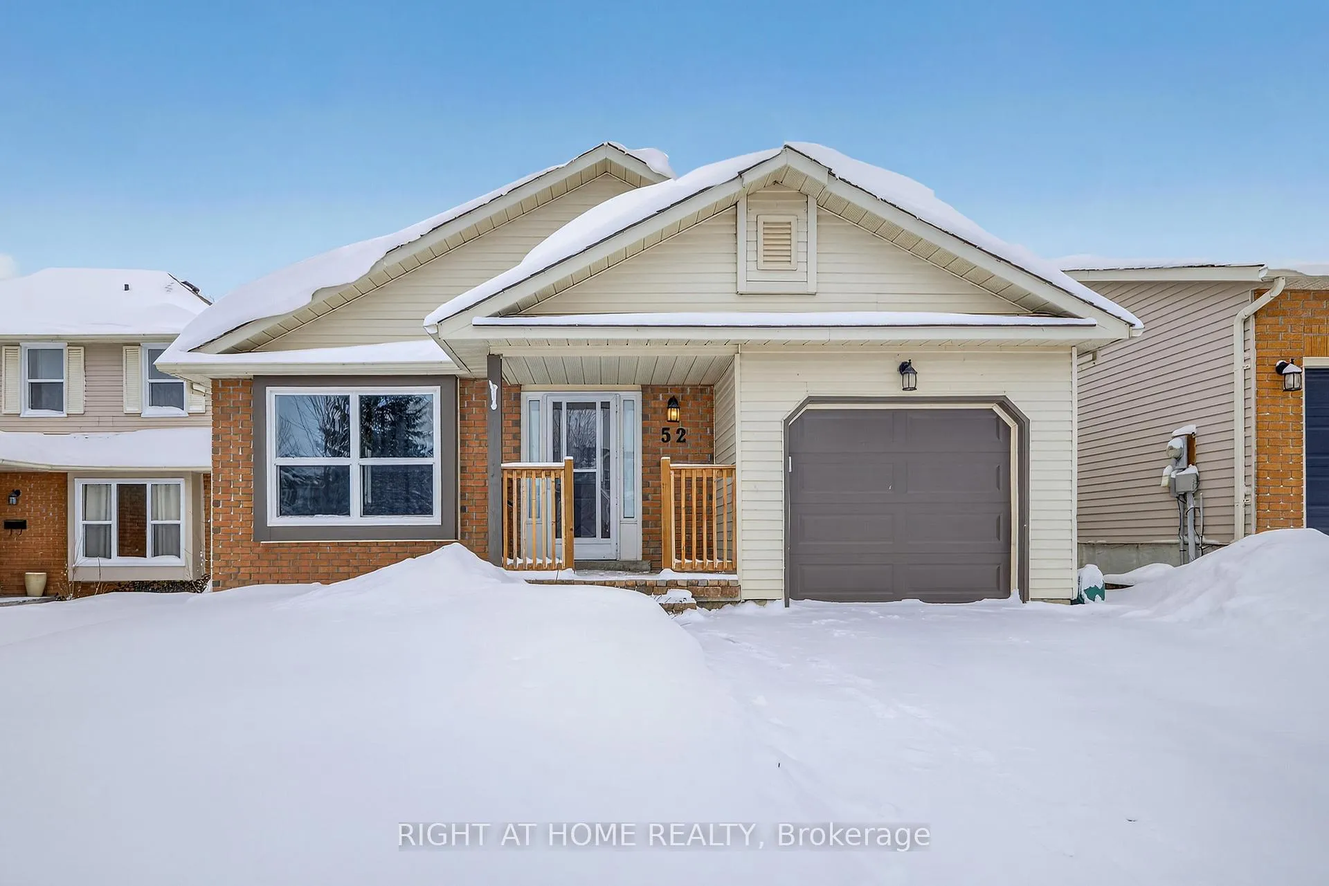 Photo 1 of 52 Gosney Crescent, Barrie, Painswick North — HOMEH
