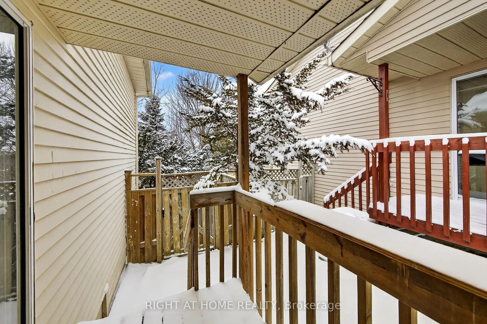 Photo 3 of 52 Gosney Crescent, Barrie, Painswick North — HOMEH