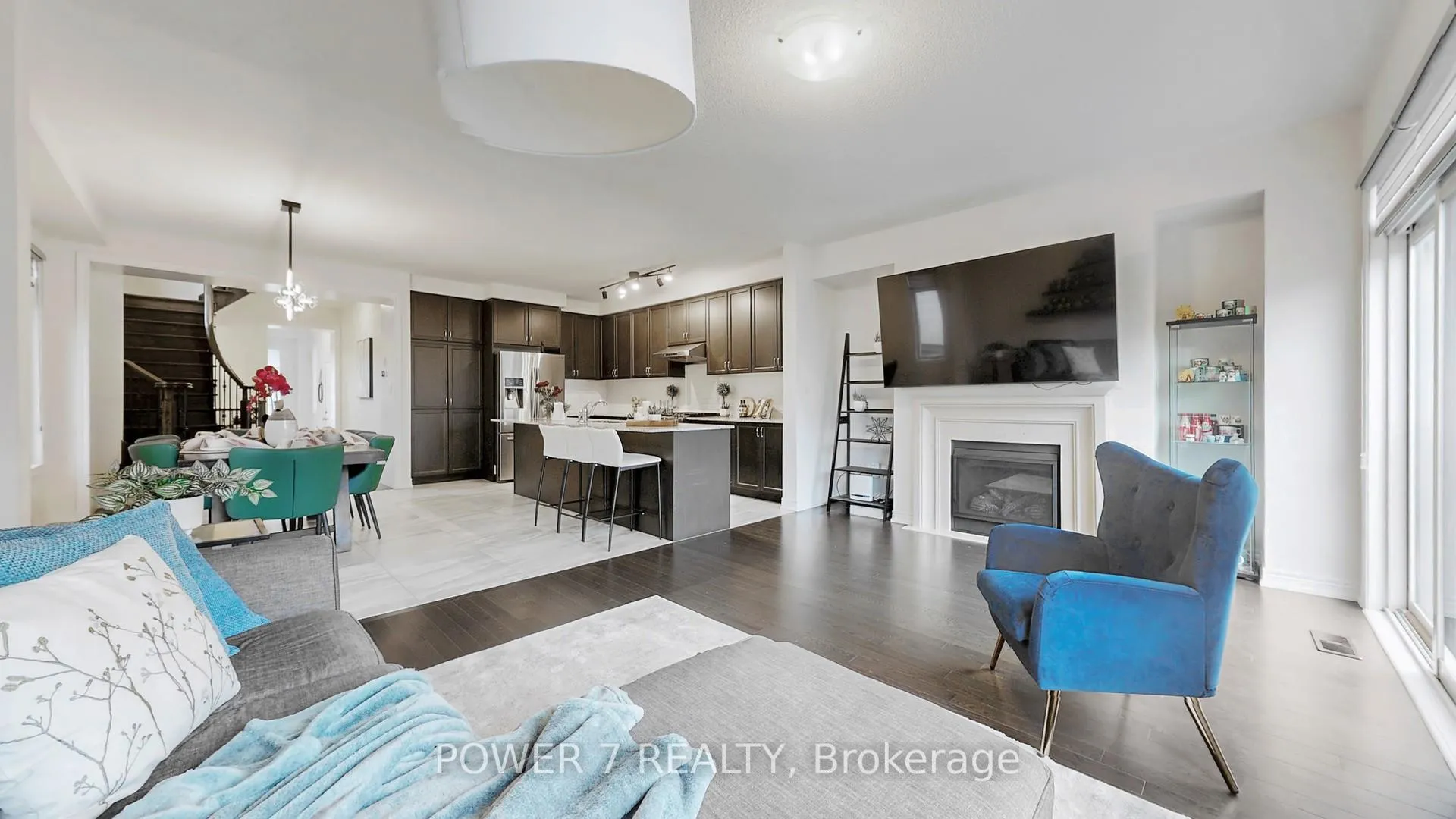 Photo 1 of 381 Chouinard Way, Aurora, Rural Aurora — HOMEH