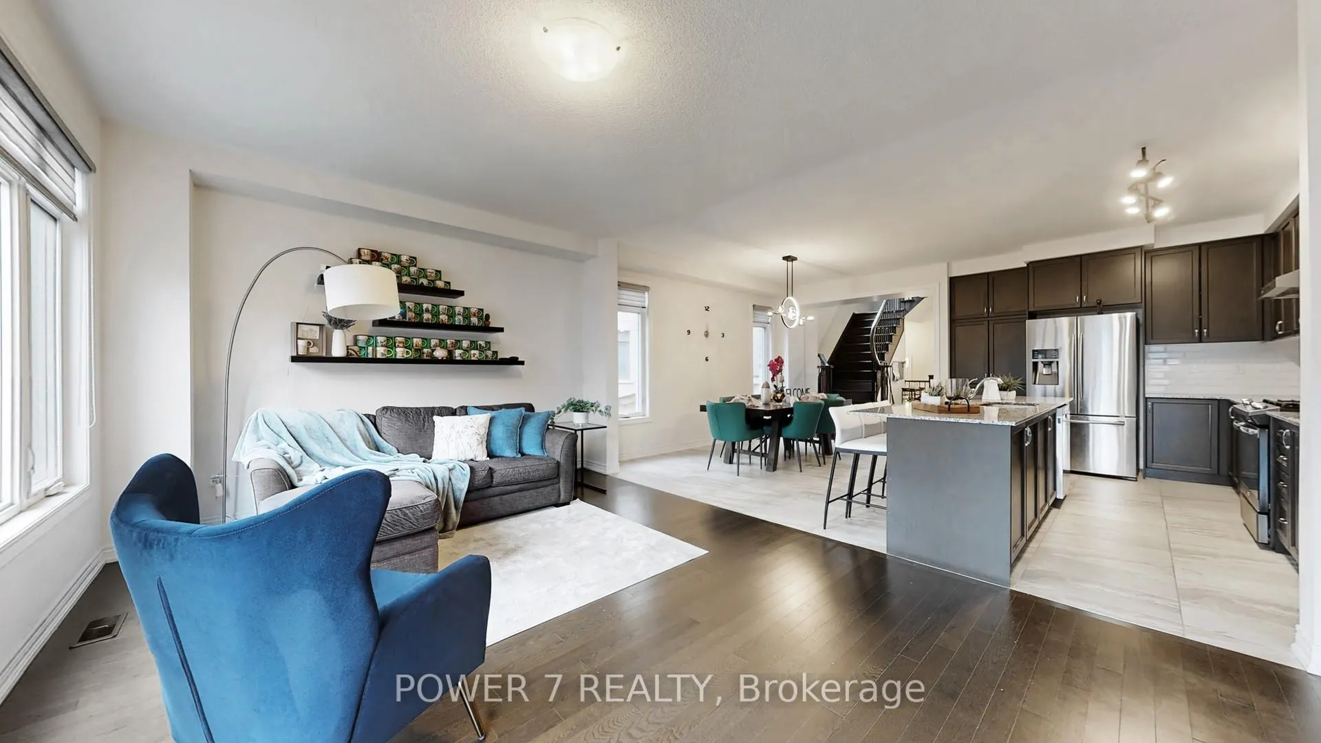 Photo 5 of 381 Chouinard Way, Aurora, Rural Aurora — HOMEH