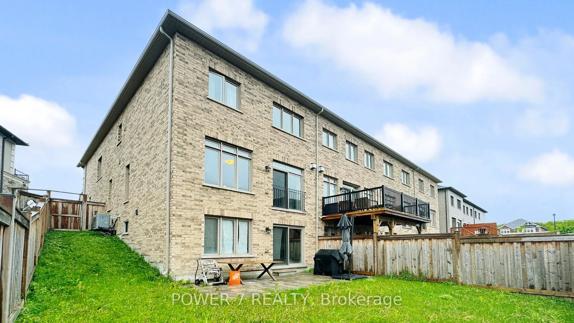 Photo 41 of 381 Chouinard Way, Aurora, Rural Aurora — HOMEH