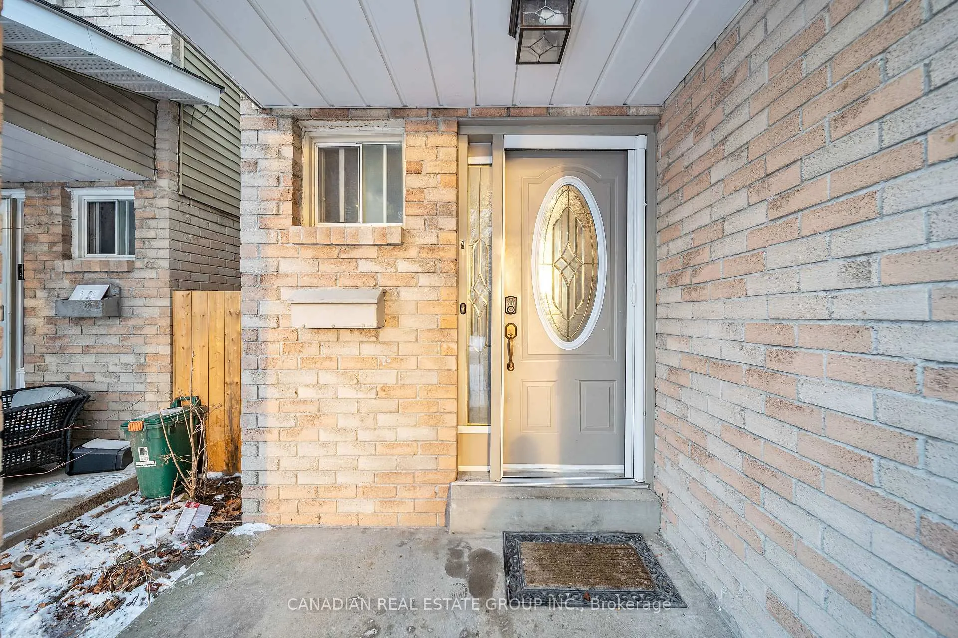 Photo 4 of 1242 Delmark Court E, Oshawa, Donevan — HOMEH