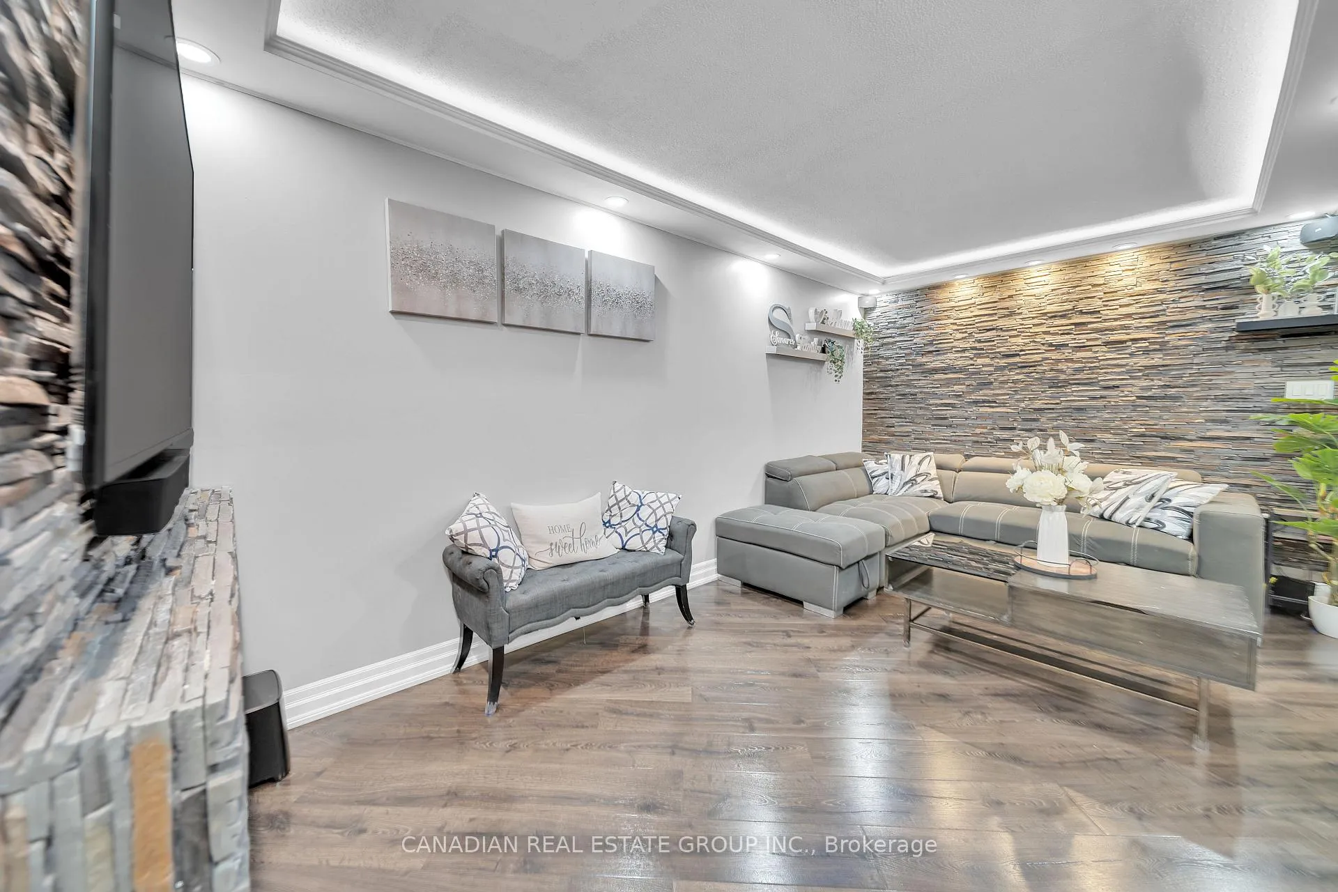 Photo 12 of 1242 Delmark Court E, Oshawa, Donevan — HOMEH