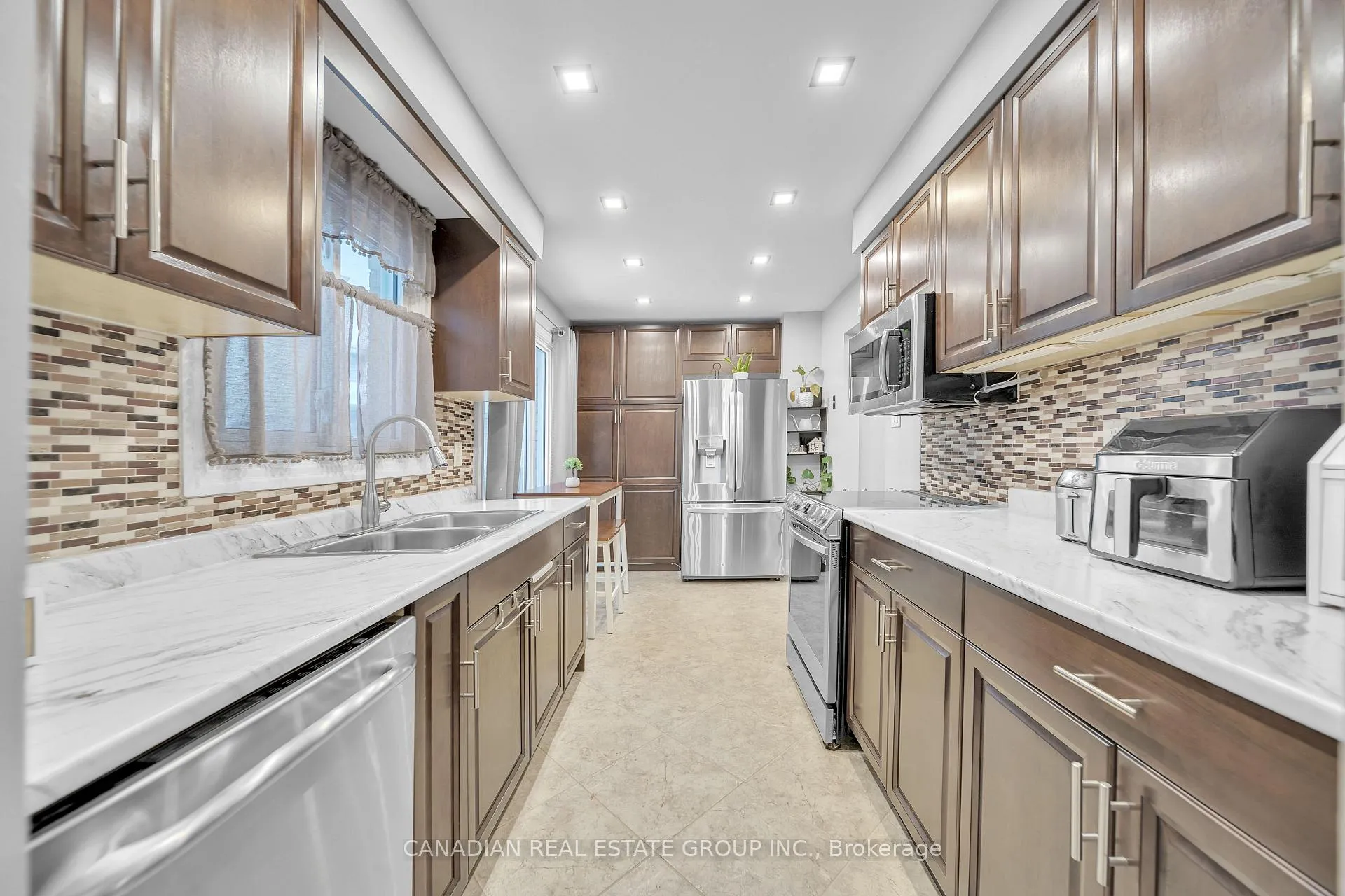 Photo 16 of 1242 Delmark Court E, Oshawa, Donevan — HOMEH