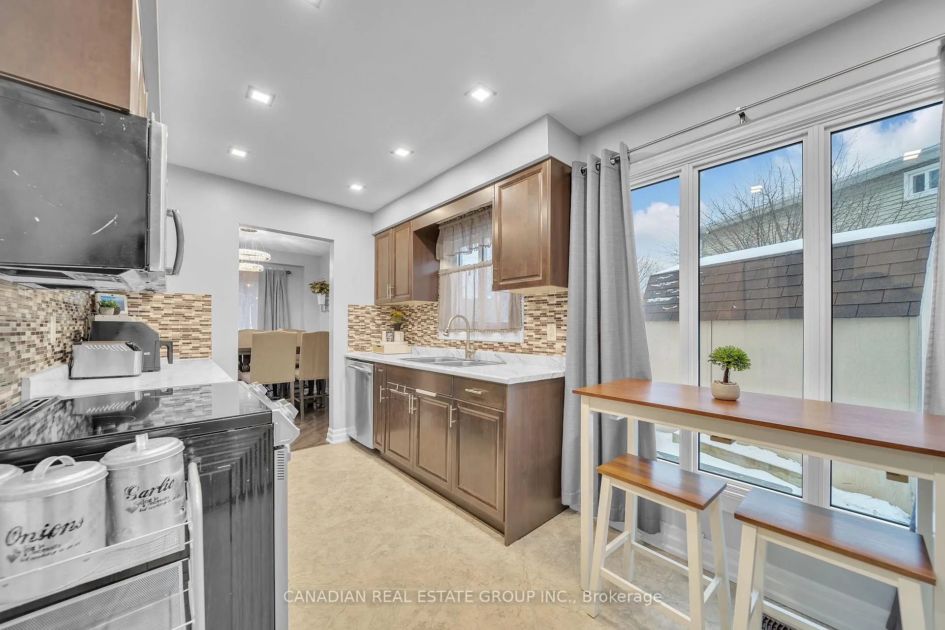 Photo 20 of 1242 Delmark Court E, Oshawa, Donevan — HOMEH