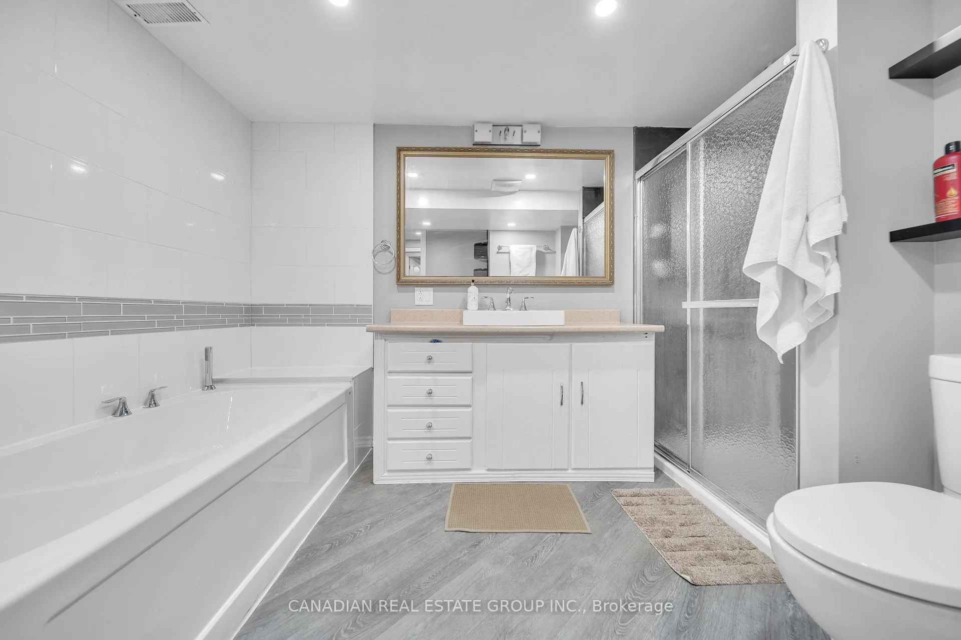Photo 38 of 1242 Delmark Court E, Oshawa, Donevan — HOMEH
