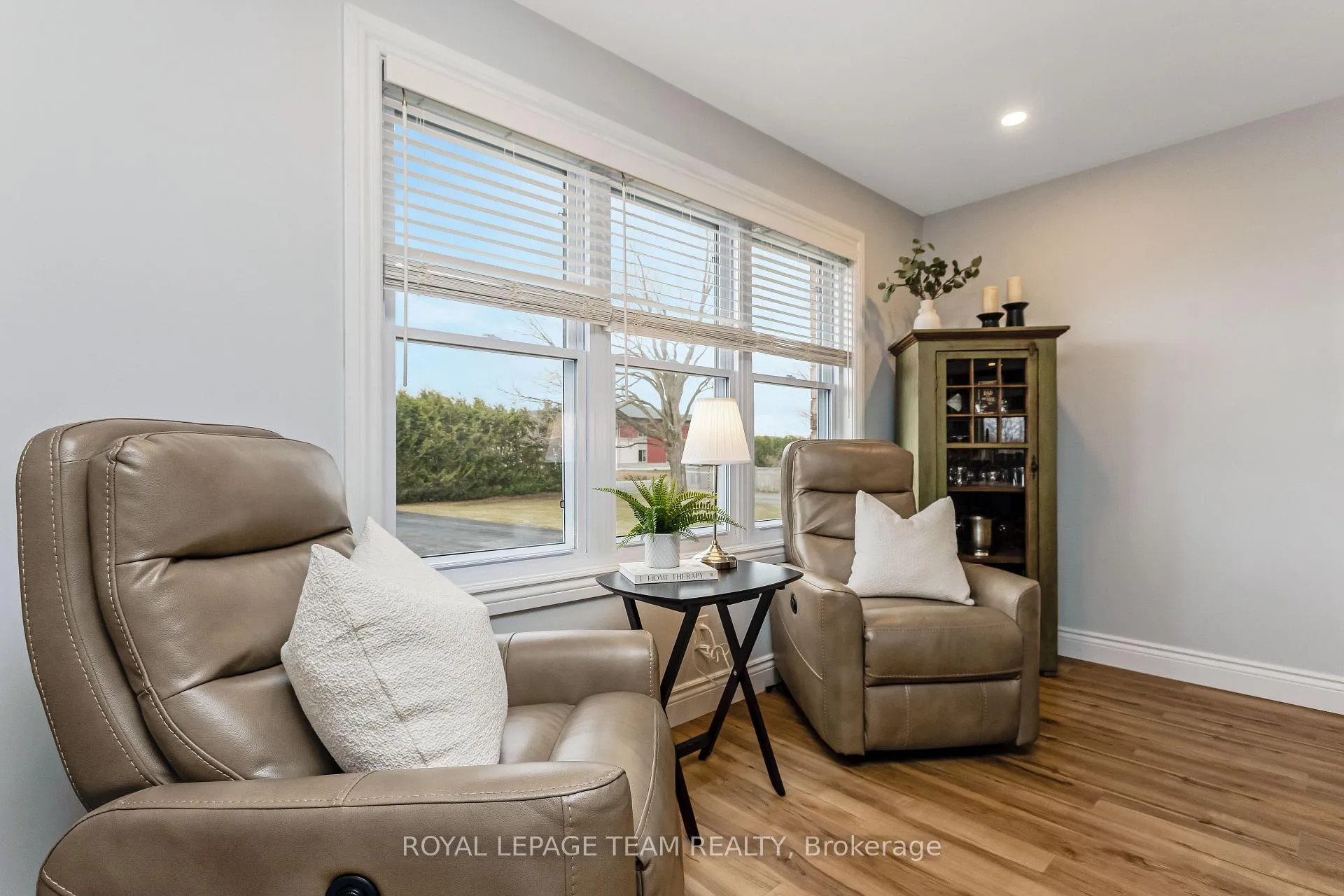 Photo 10 of 419 Lake Avenue E, Beckwith, Beckwith Twp — HOMEH