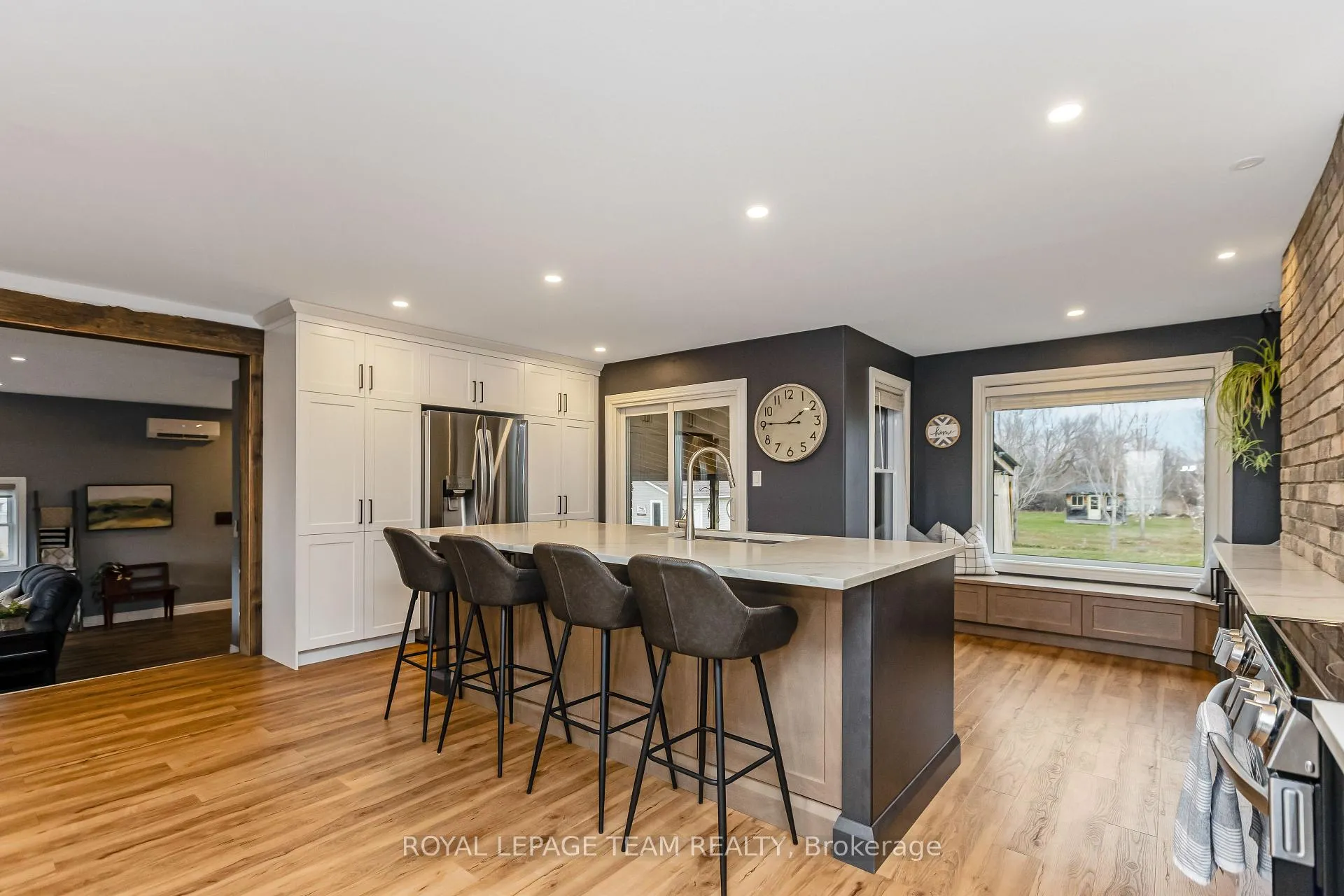 Photo 19 of 419 Lake Avenue E, Beckwith, Beckwith Twp — HOMEH