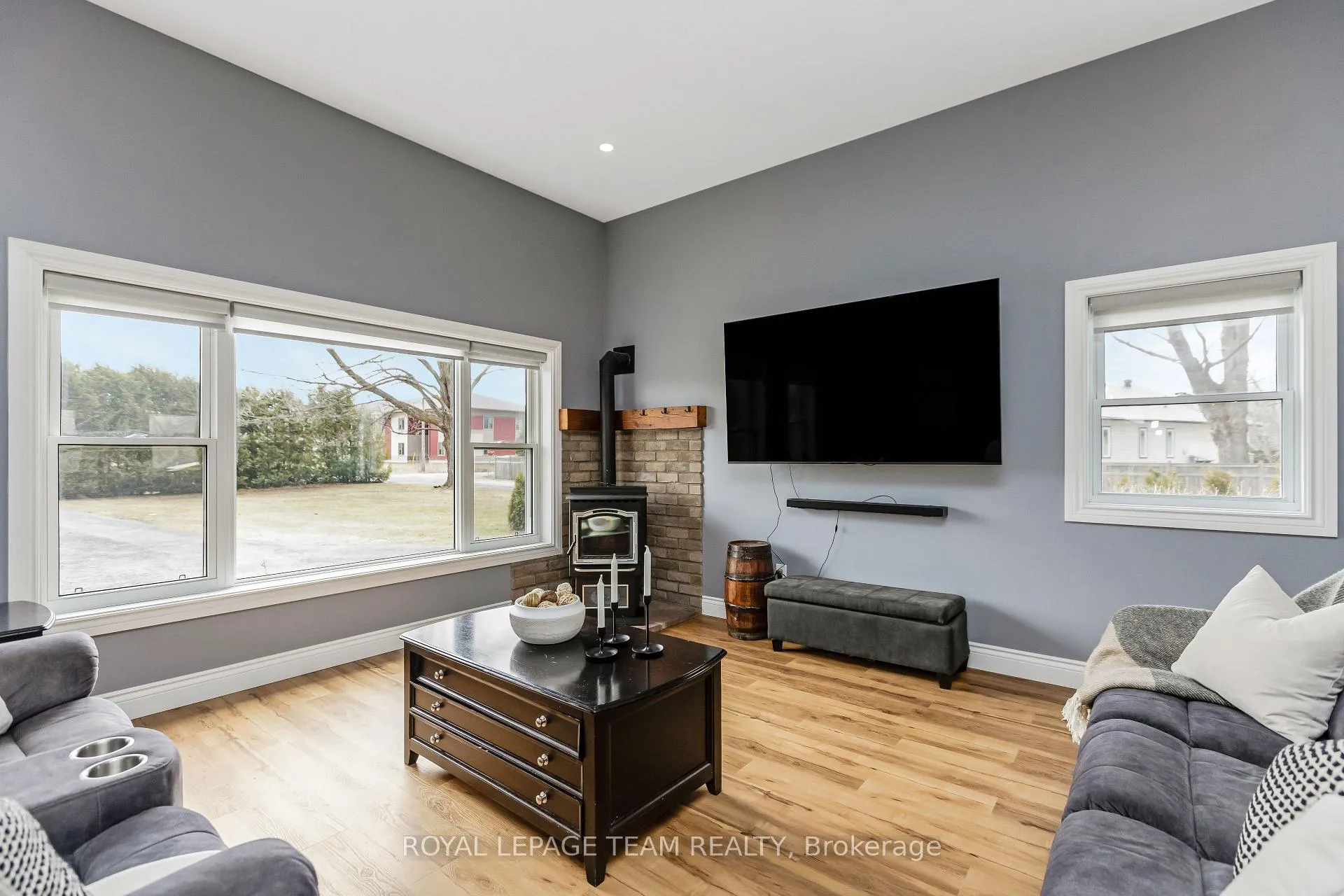 Photo 22 of 419 Lake Avenue E, Beckwith, Beckwith Twp — HOMEH