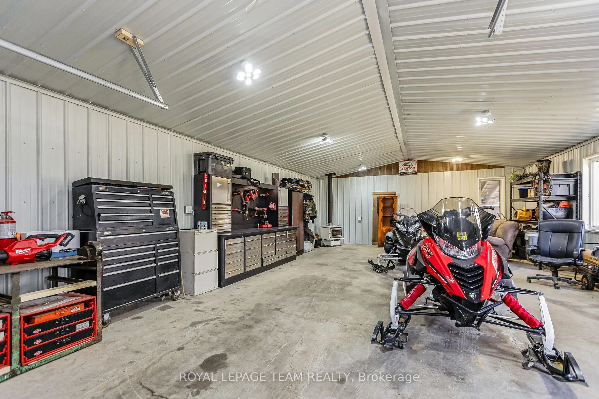 Photo 44 of 419 Lake Avenue E, Beckwith, Beckwith Twp — HOMEH