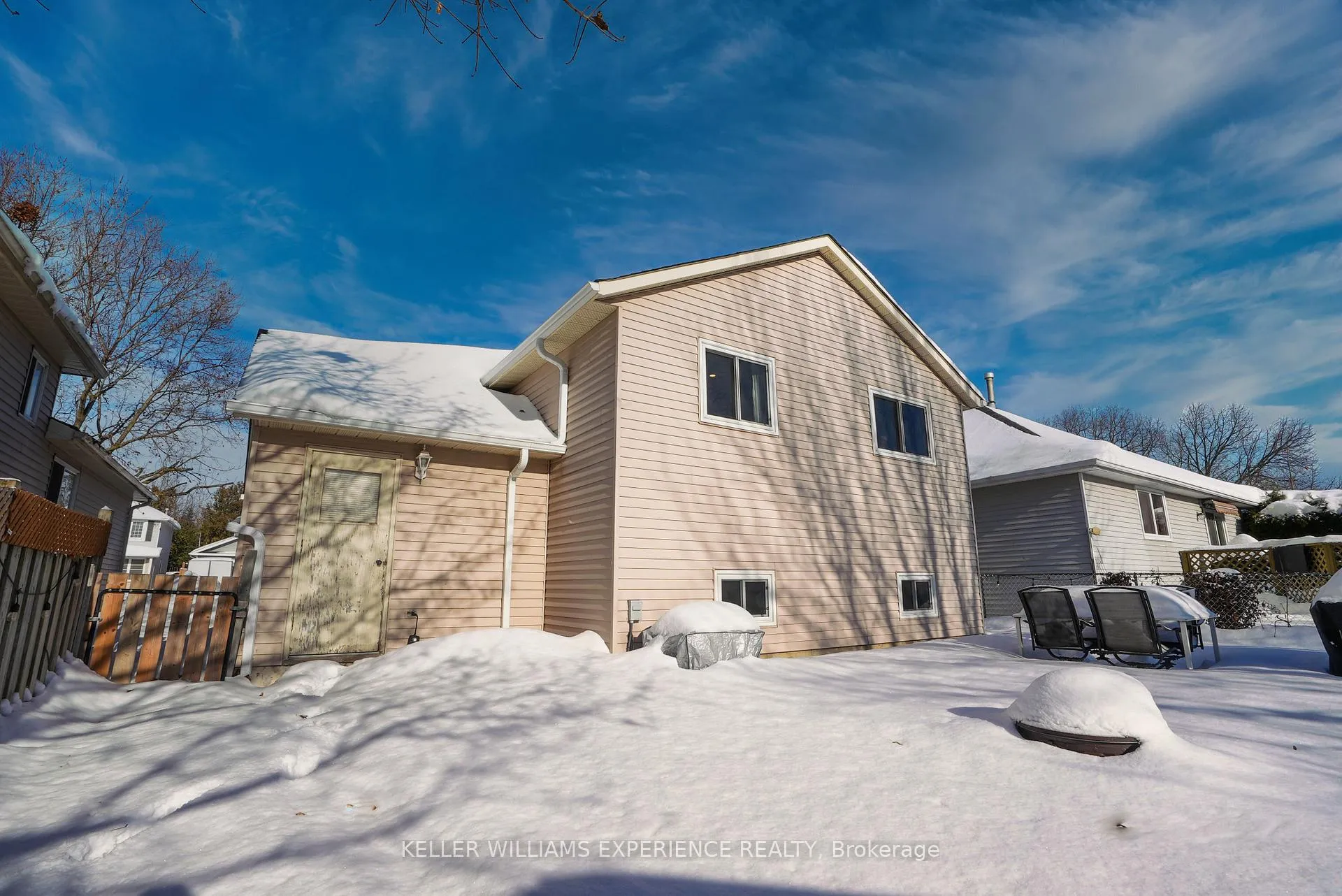 Photo 24 of 43 Knicely Road, Barrie, Painswick North — HOMEH