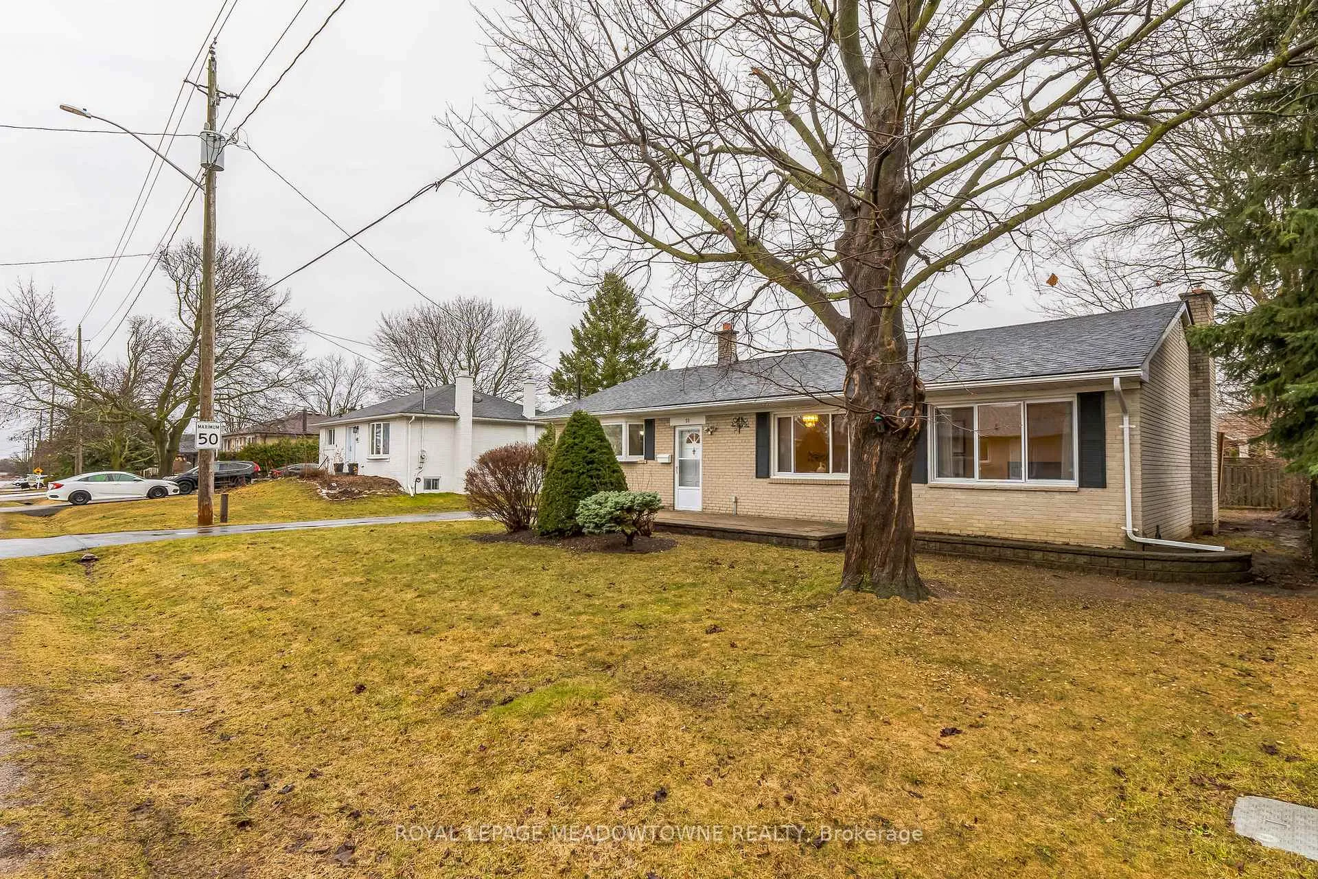 Photo 3 of 50 Ferguson Avenue, Whitby, Brooklin — HOMEH