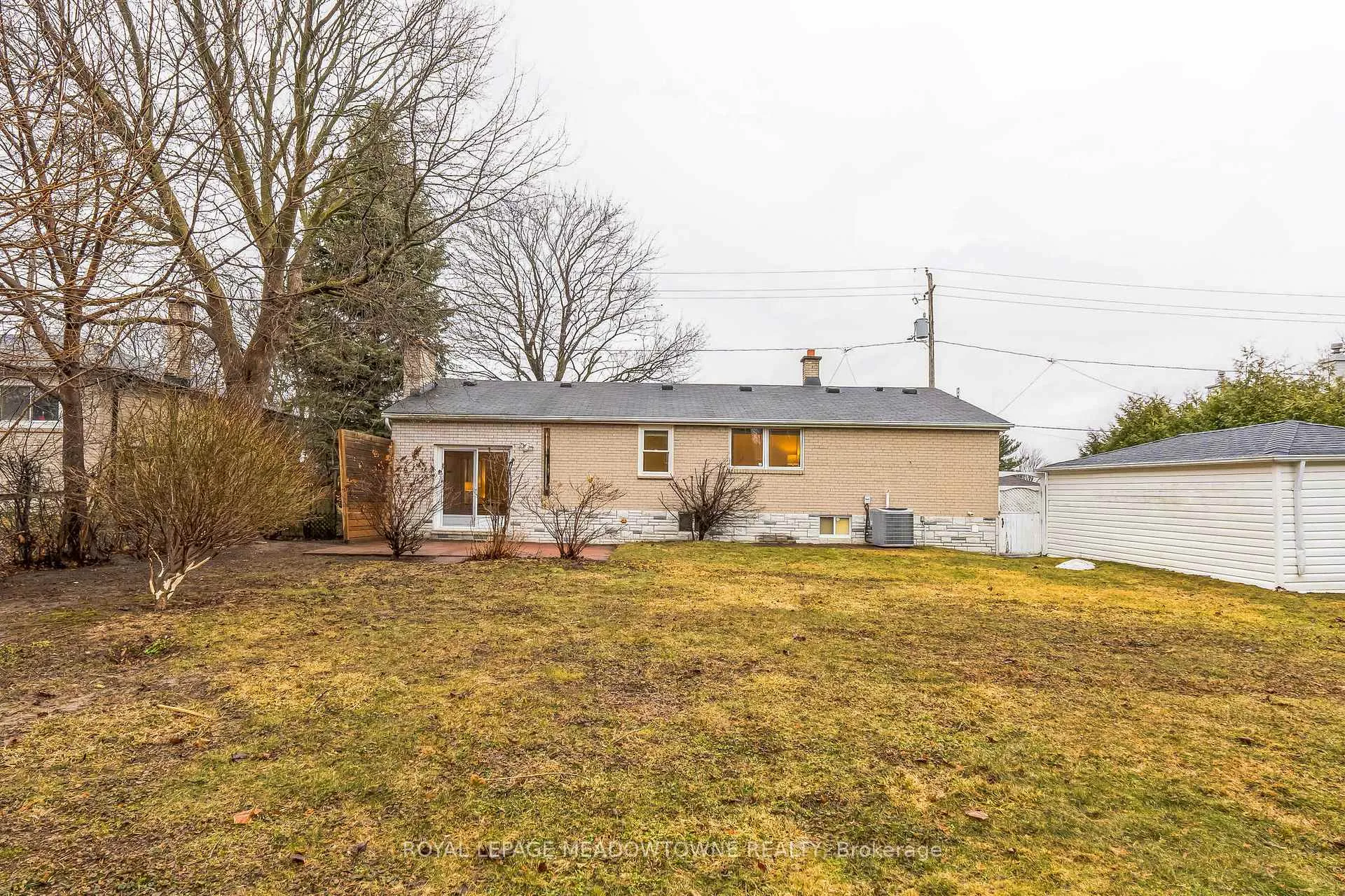 Photo 7 of 50 Ferguson Avenue, Whitby, Brooklin — HOMEH