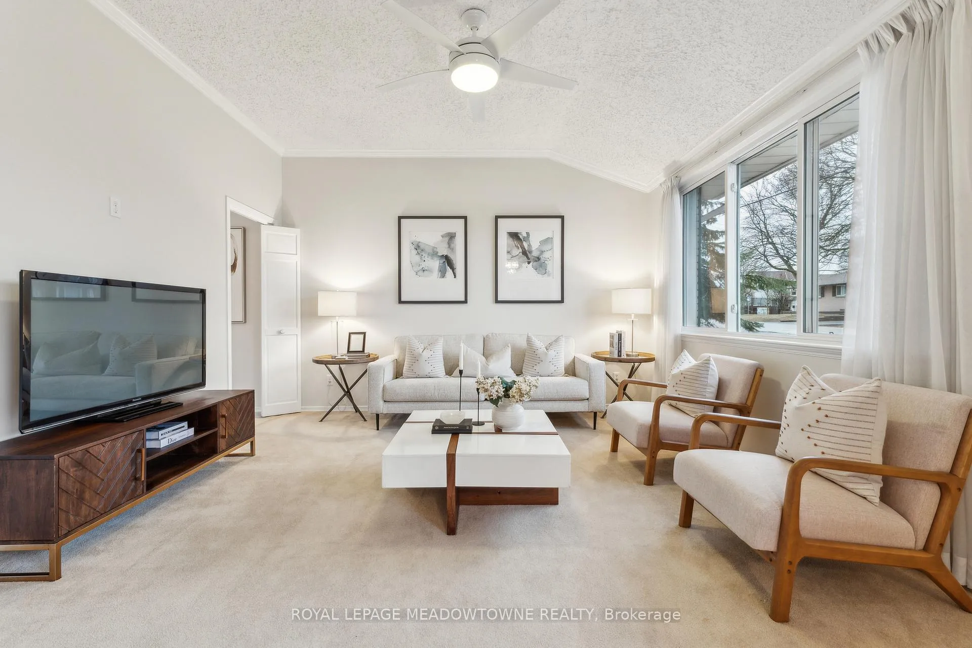 Photo 10 of 50 Ferguson Avenue, Whitby, Brooklin — HOMEH
