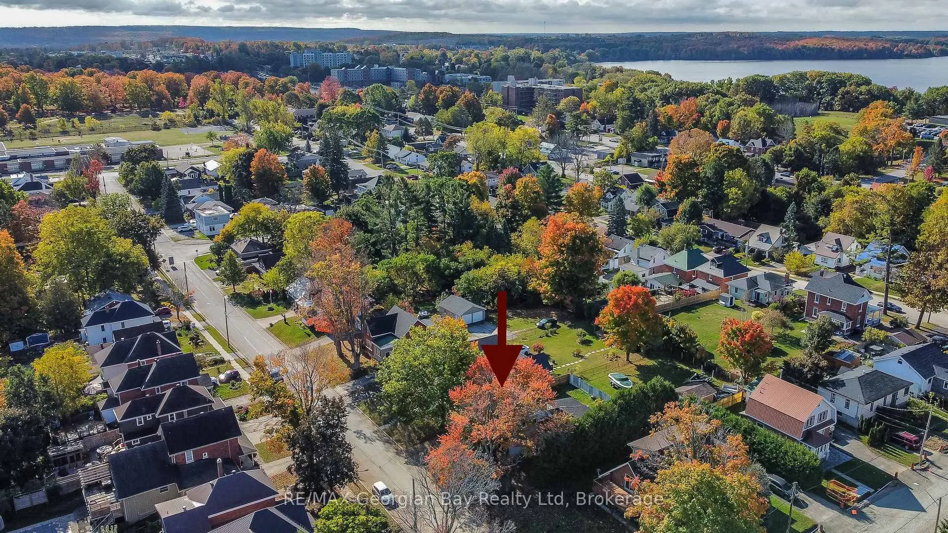Photo 37 of 456 Queen Street, Midland — HOMEH
