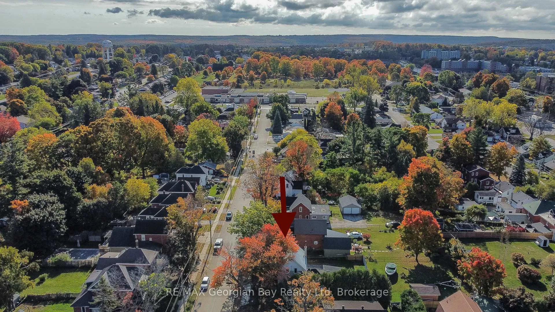 Photo 40 of 456 Queen Street, Midland — HOMEH