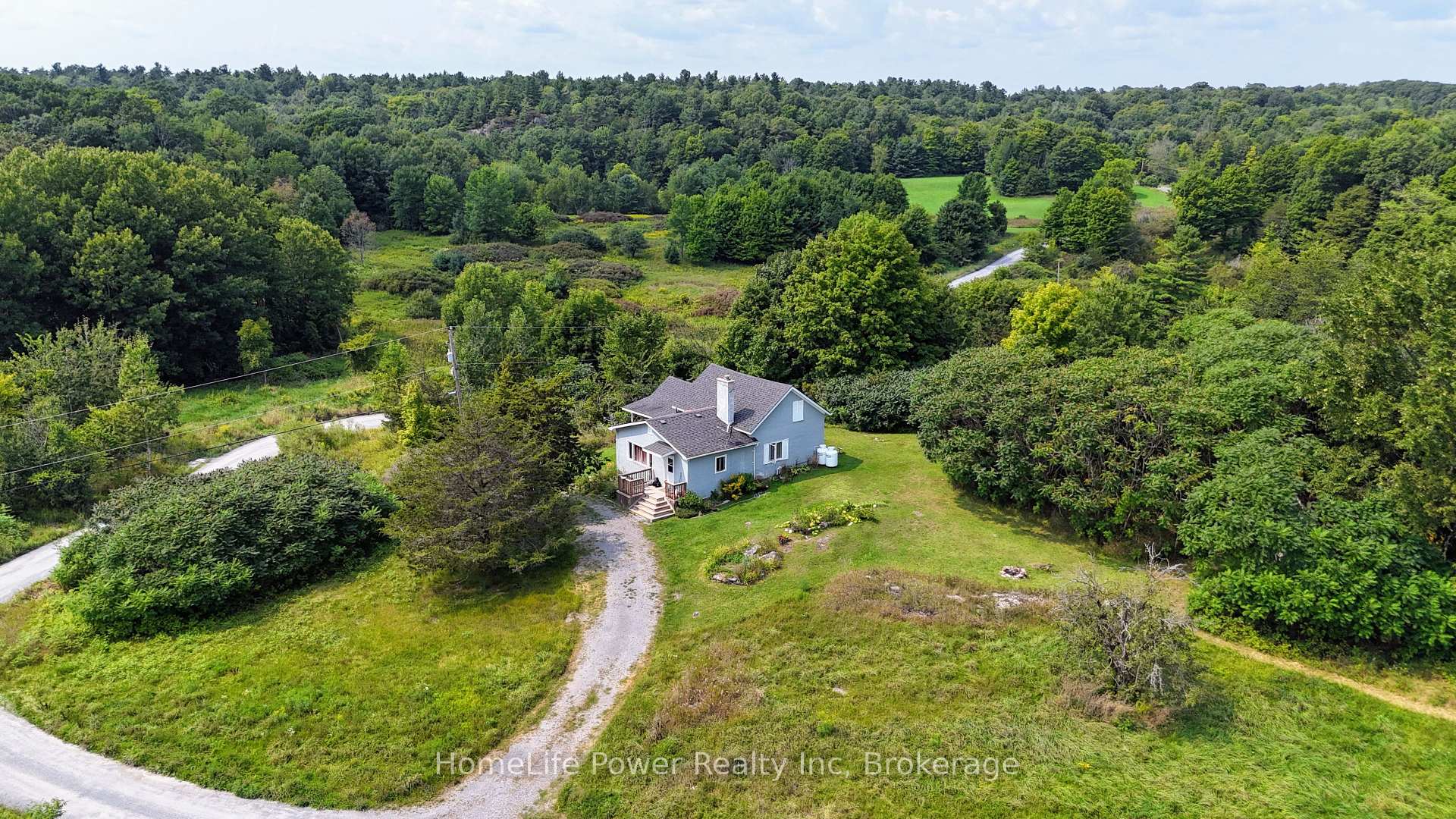 Photo 9 of 61 Osborne Lane, Frontenac, Frontenac South — HOMEH