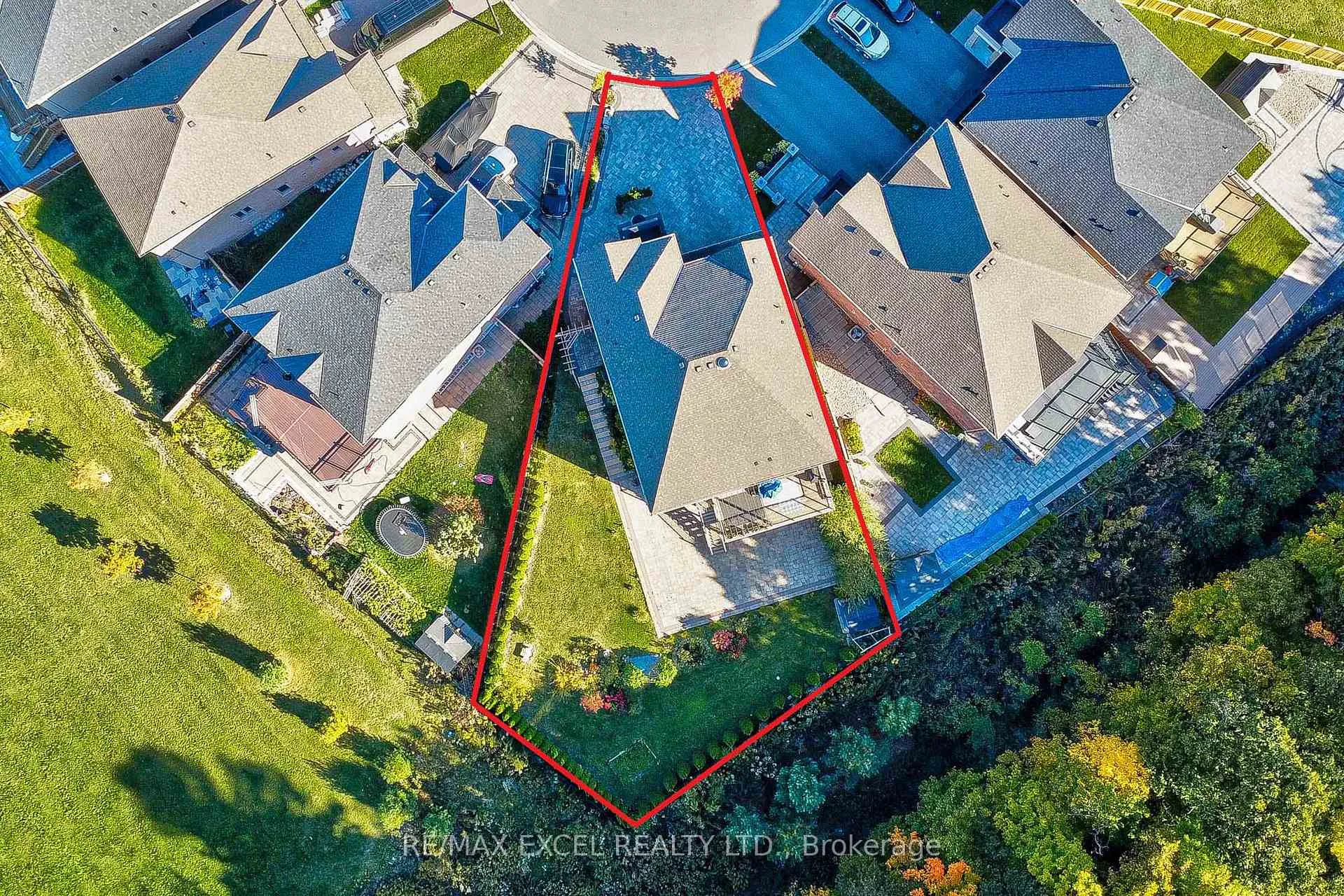 Photo 9 of 46 Bolsby Court, Aurora, Rural Aurora — HOMEH