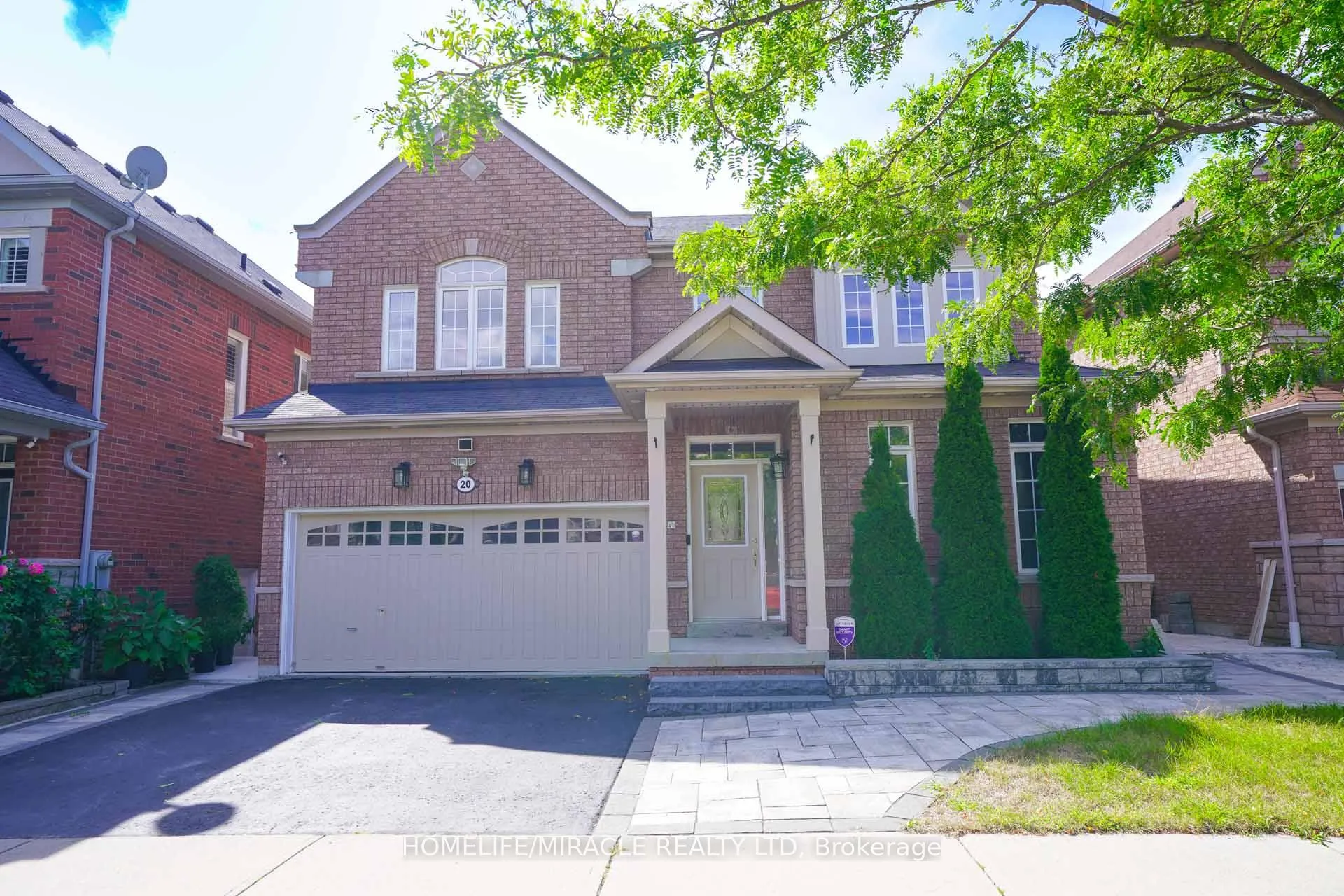 Photo 3 of 20 Cragg Crescent, Ajax, Northwest Ajax — HOMEH