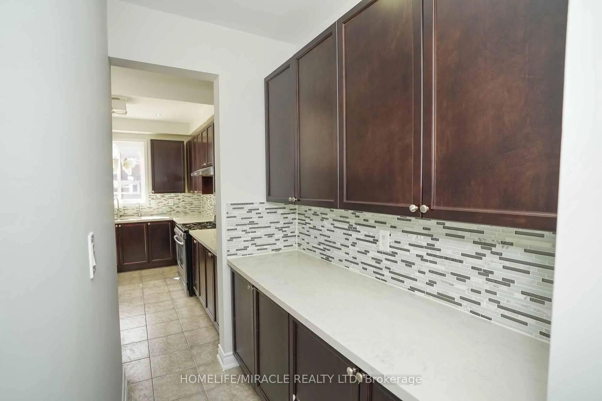 Photo 13 of 20 Cragg Crescent, Ajax, Northwest Ajax — HOMEH