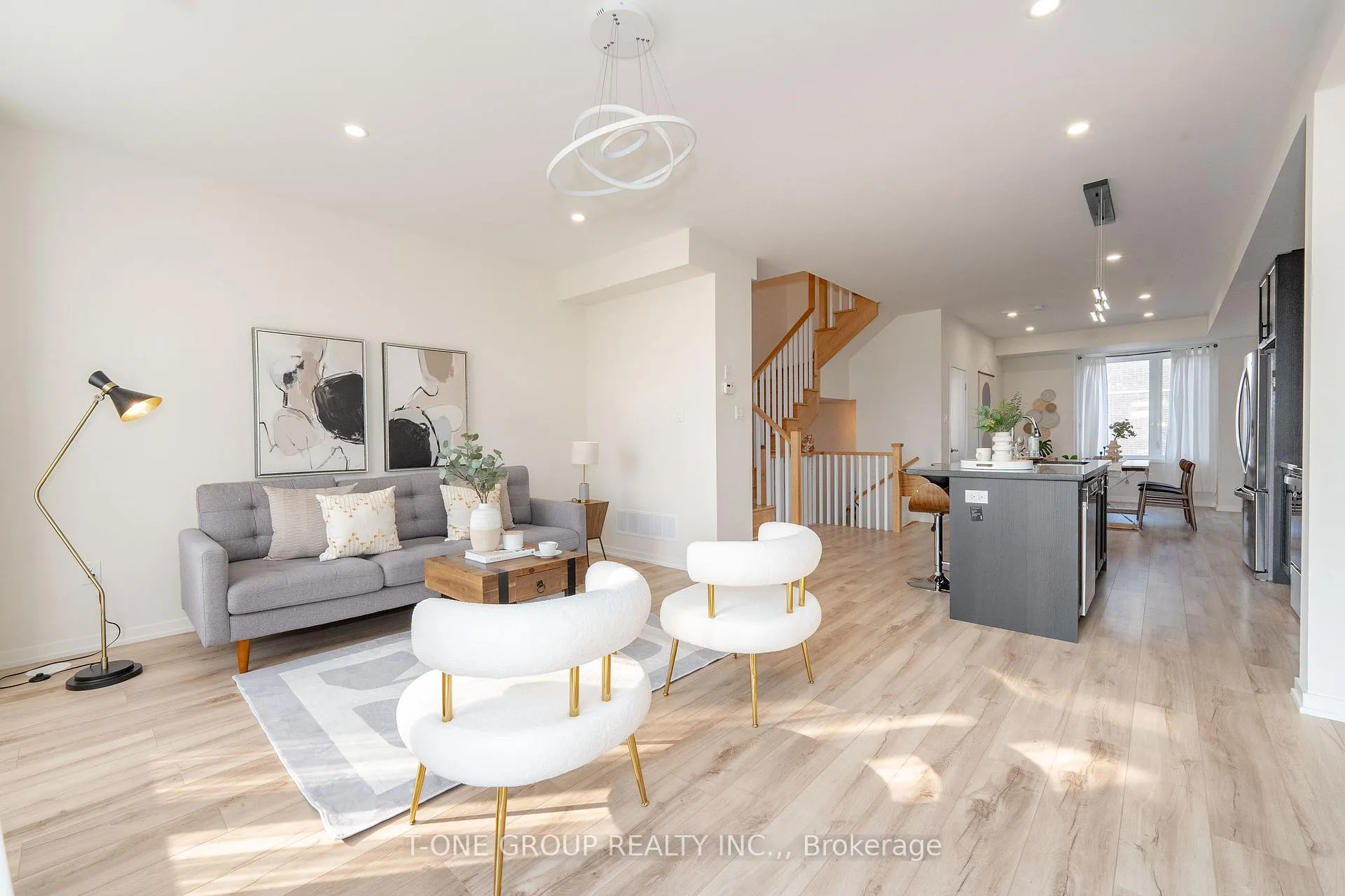 Photo 13 of 21 Rattenbury Road, Vaughan, Patterson — HOMEH