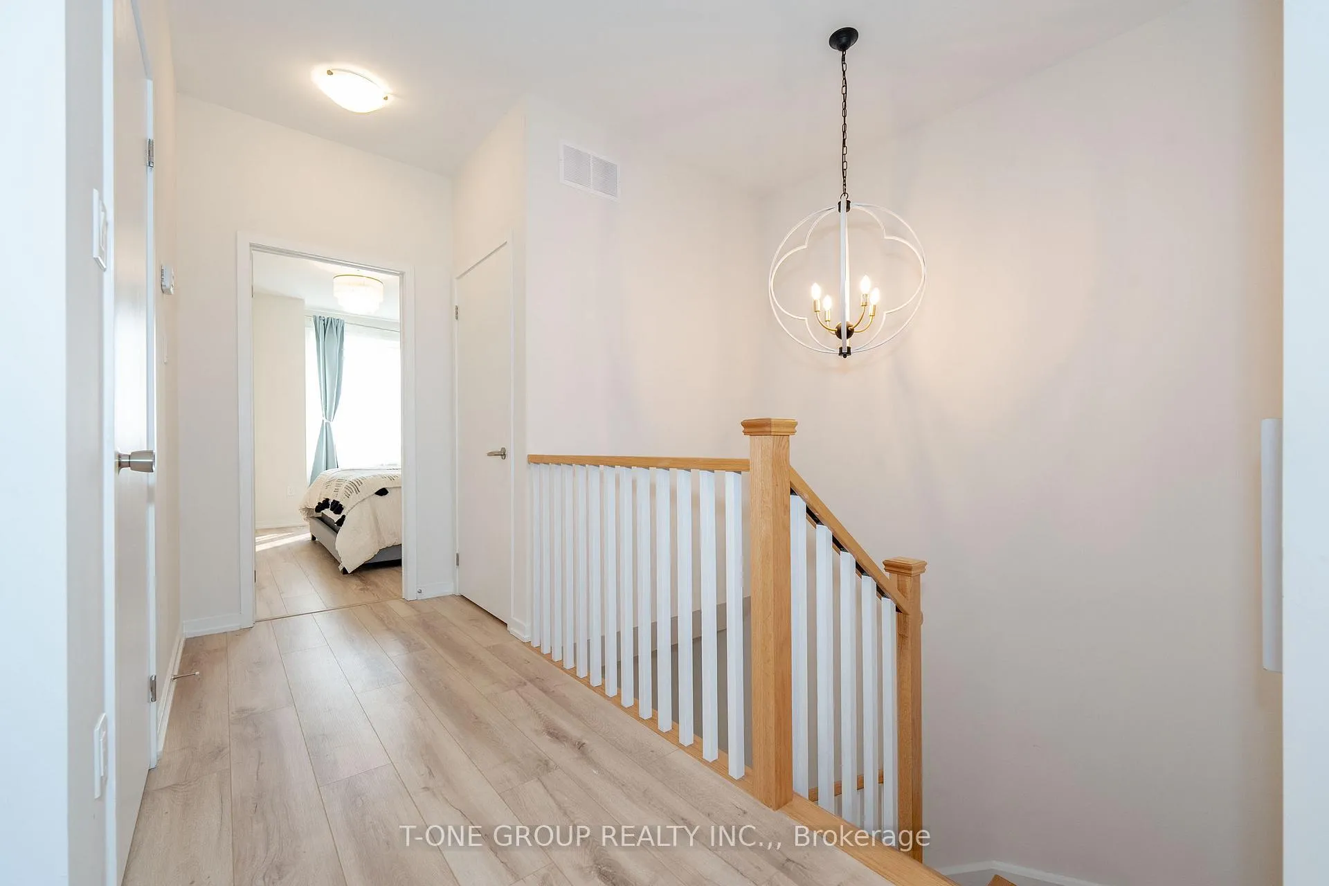 Photo 20 of 21 Rattenbury Road, Vaughan, Patterson — HOMEH