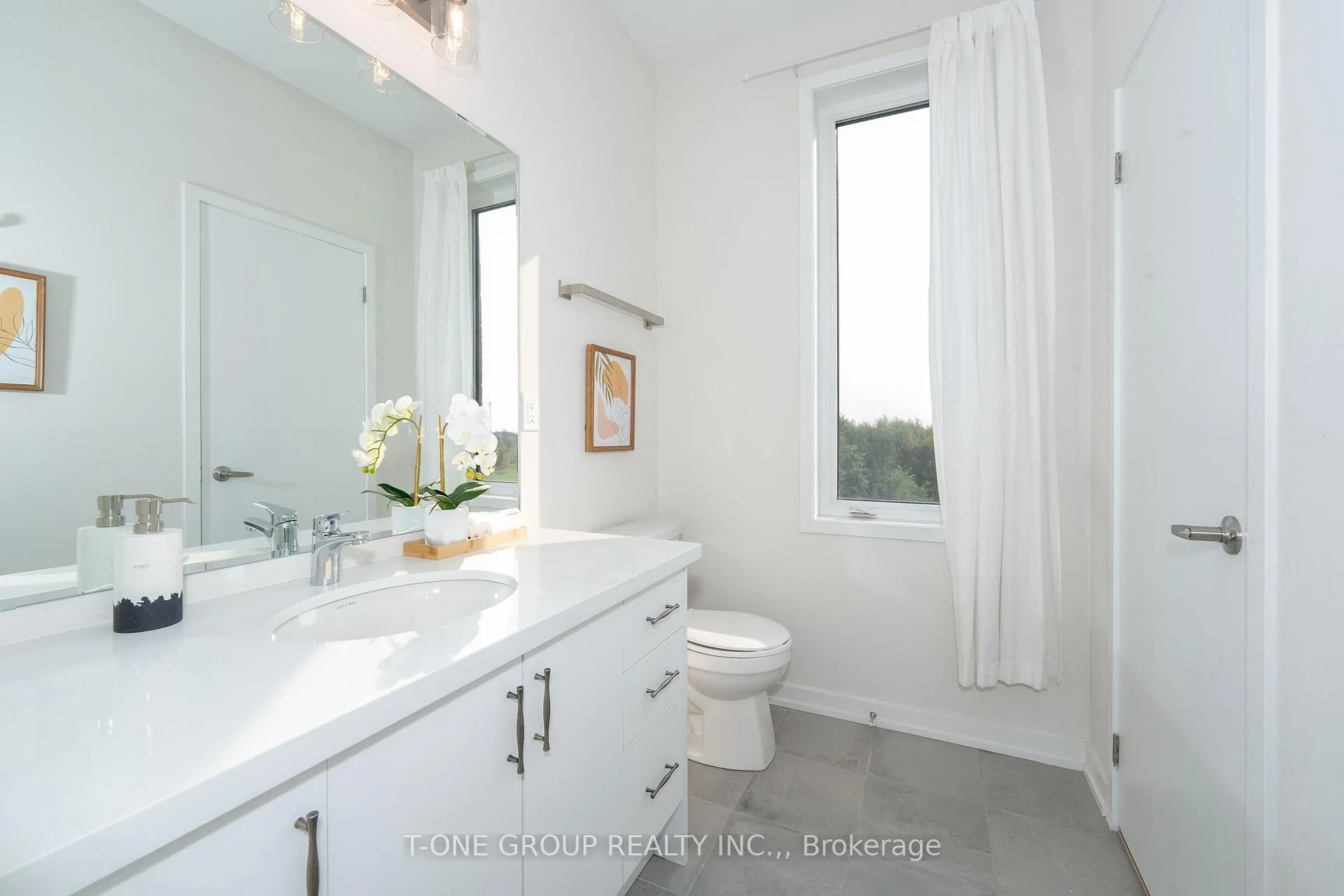 Photo 30 of 21 Rattenbury Road, Vaughan, Patterson — HOMEH