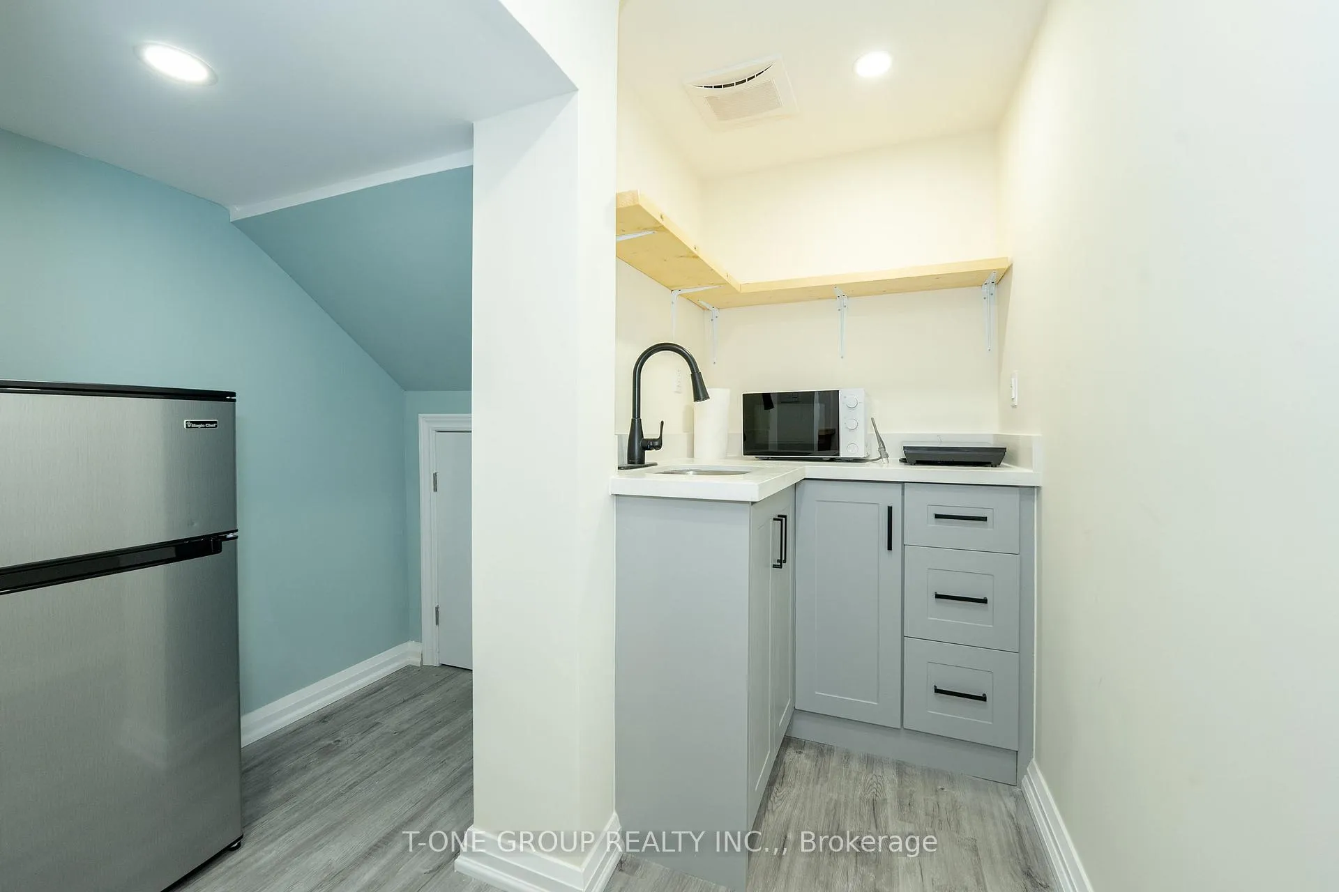 Photo 33 of 21 Rattenbury Road, Vaughan, Patterson — HOMEH