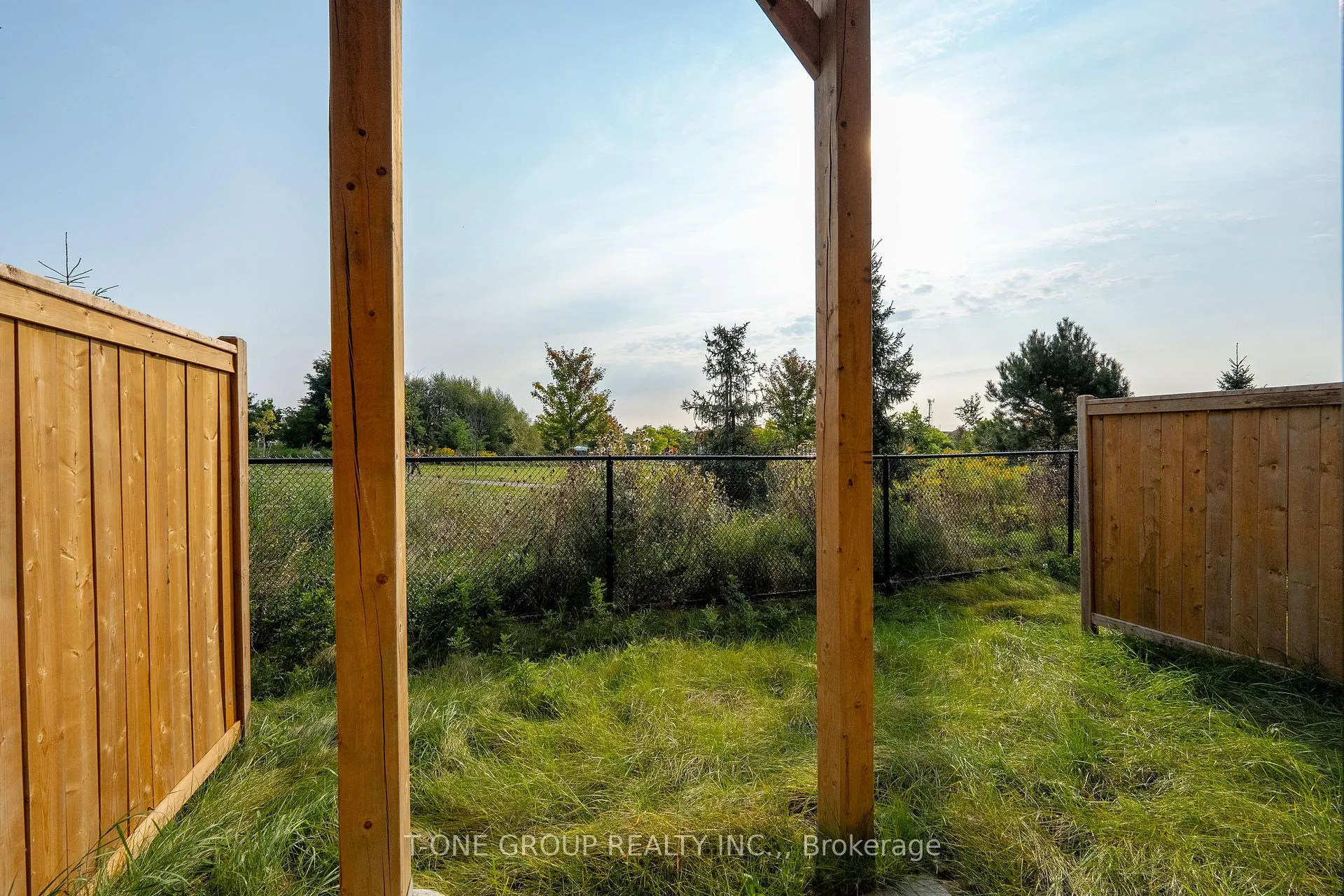 Photo 37 of 21 Rattenbury Road, Vaughan, Patterson — HOMEH