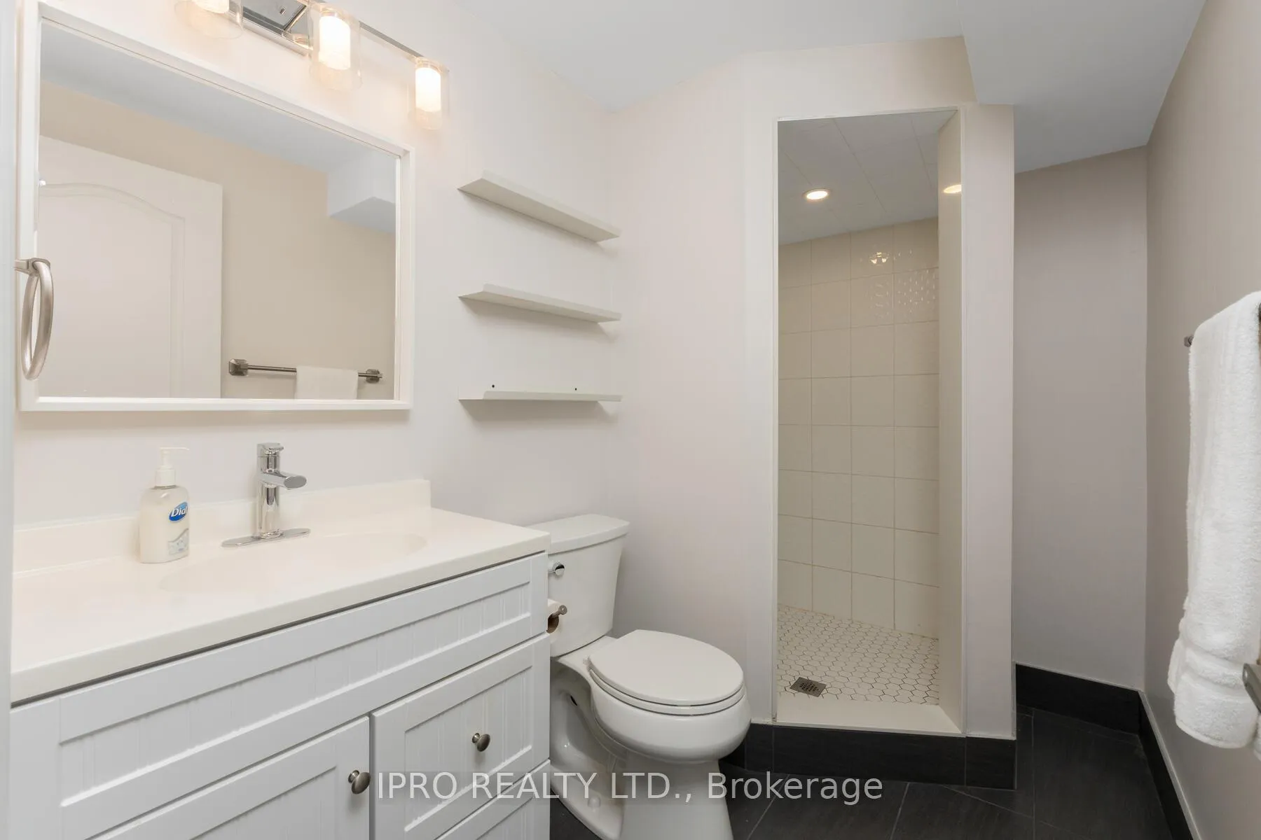 Photo 33 of 26 Neuchatel Avenue, Vaughan, Vellore Village — HOMEH