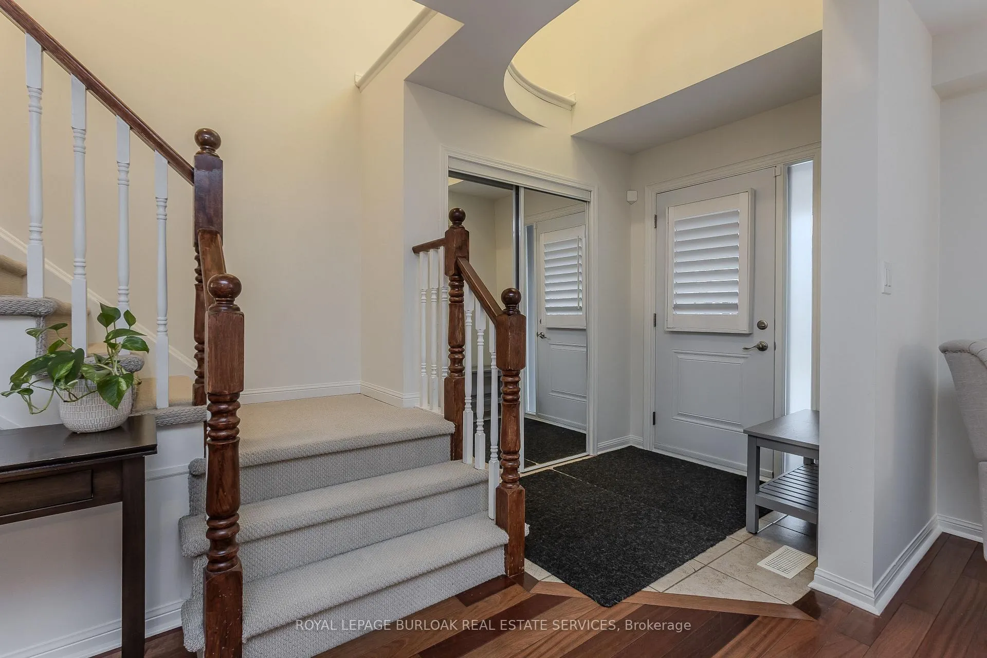 Photo 5 of 2117 Dunmore Avenue, Burlington, Orchard — HOMEH