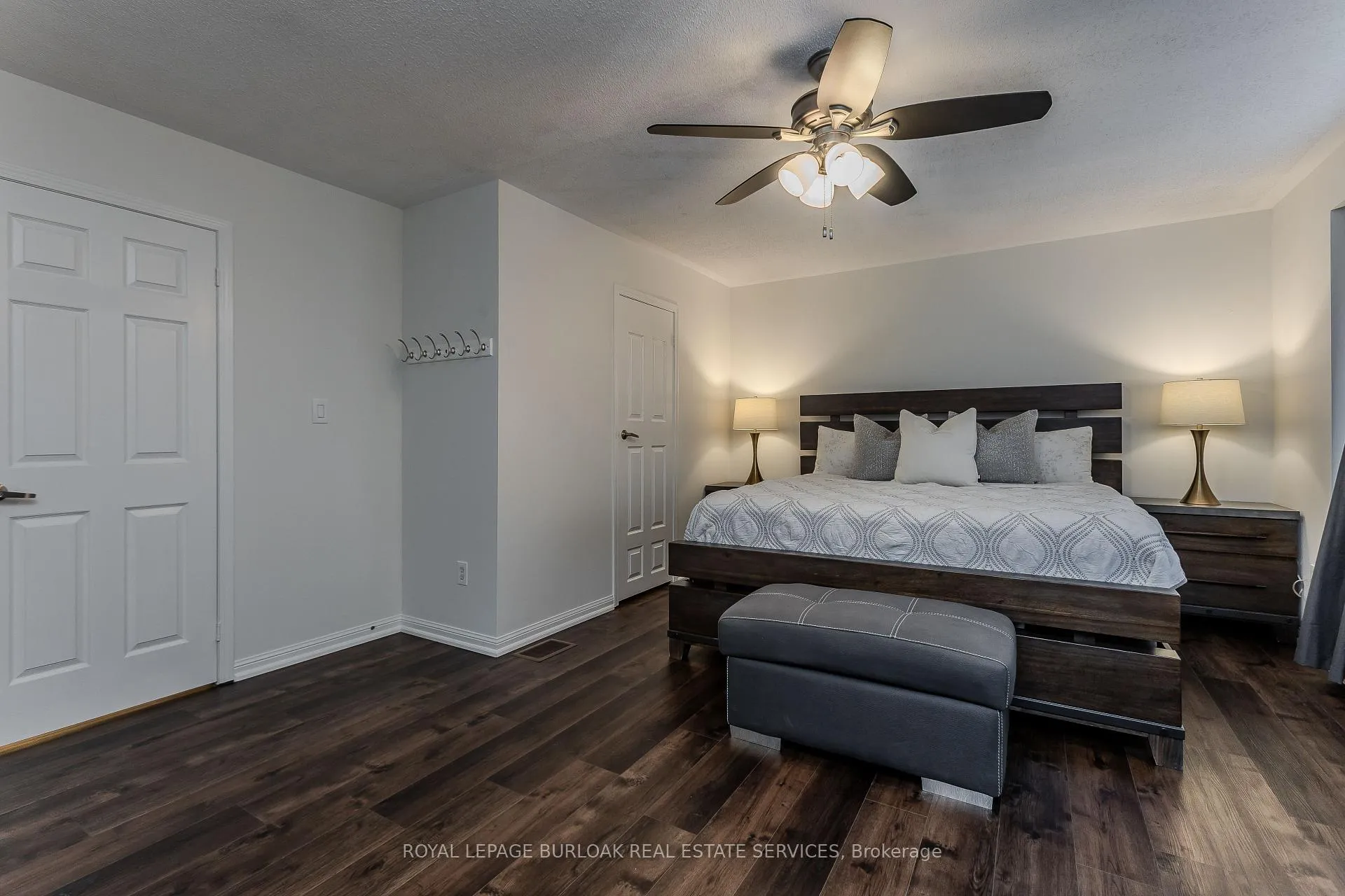 Photo 18 of 2117 Dunmore Avenue, Burlington, Orchard — HOMEH