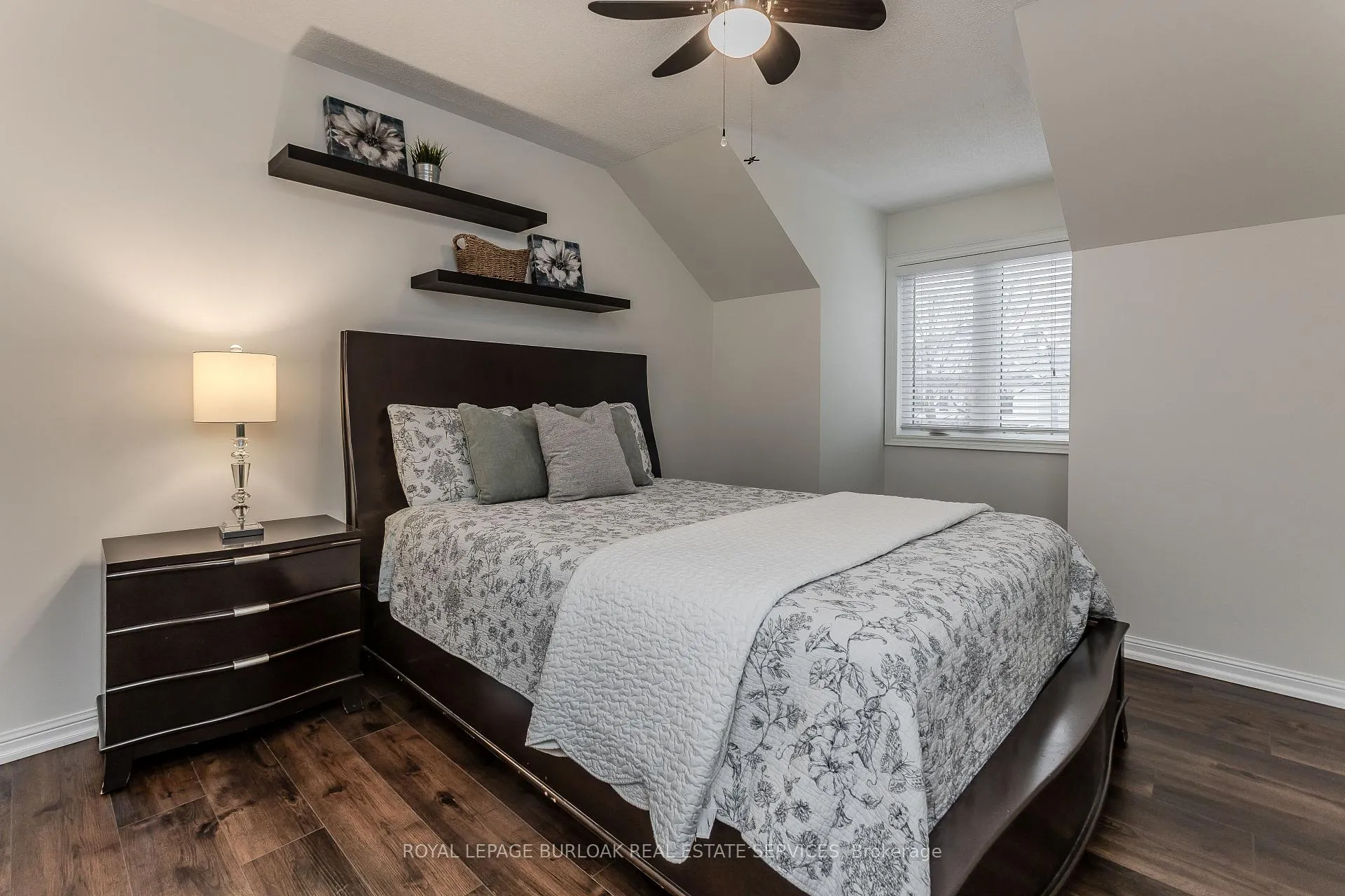 Photo 21 of 2117 Dunmore Avenue, Burlington, Orchard — HOMEH
