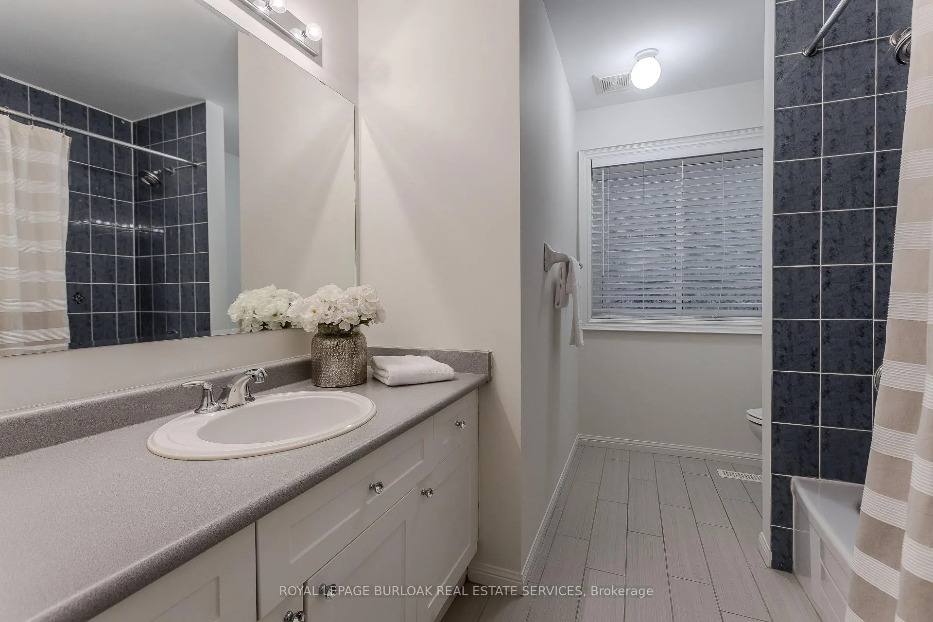 Photo 24 of 2117 Dunmore Avenue, Burlington, Orchard — HOMEH