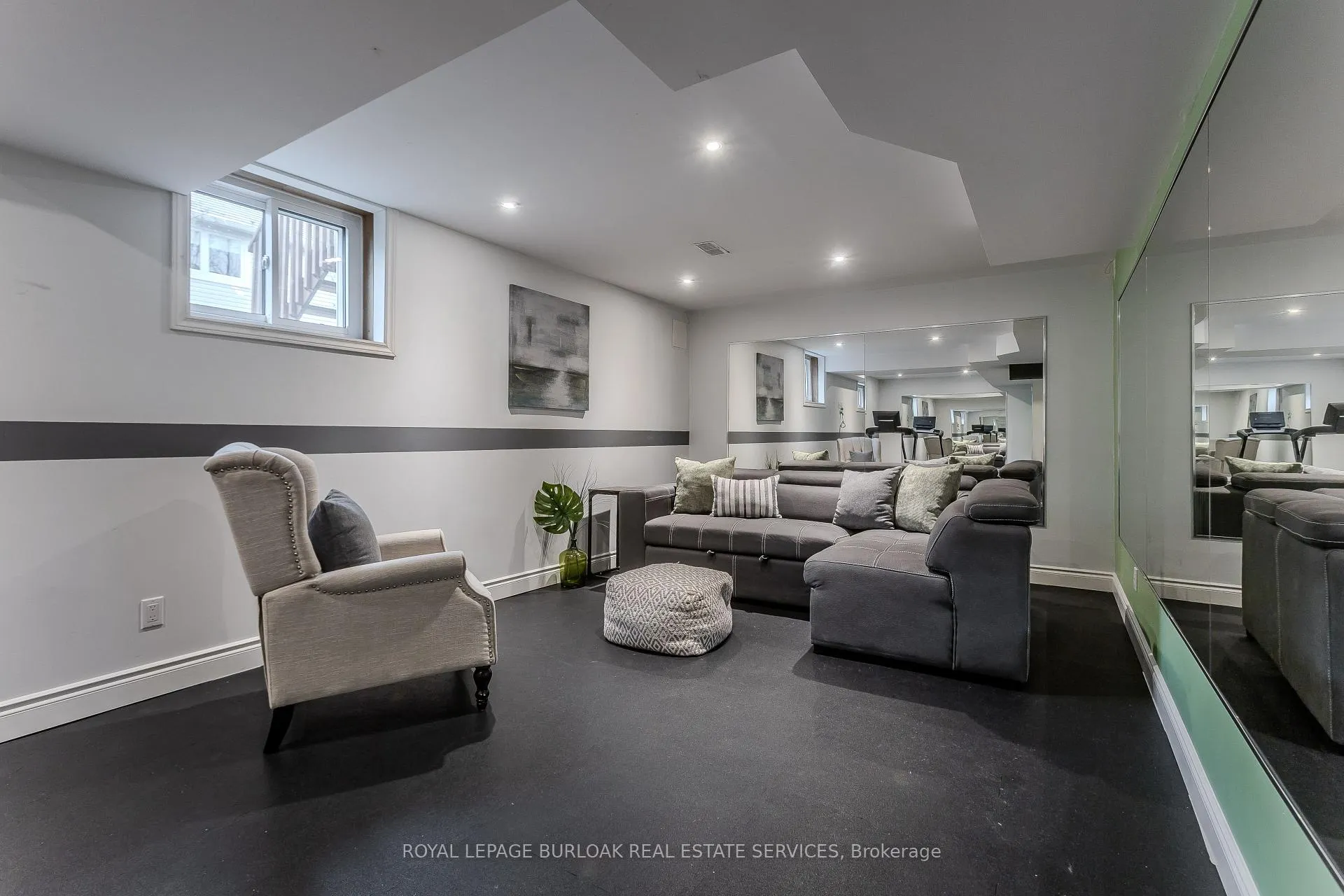 Photo 27 of 2117 Dunmore Avenue, Burlington, Orchard — HOMEH