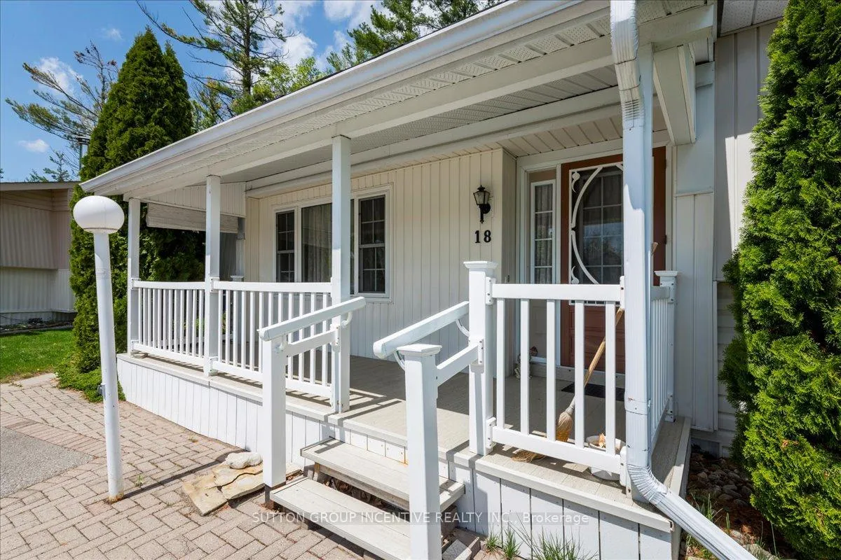 Front of 18 Riverview Circle